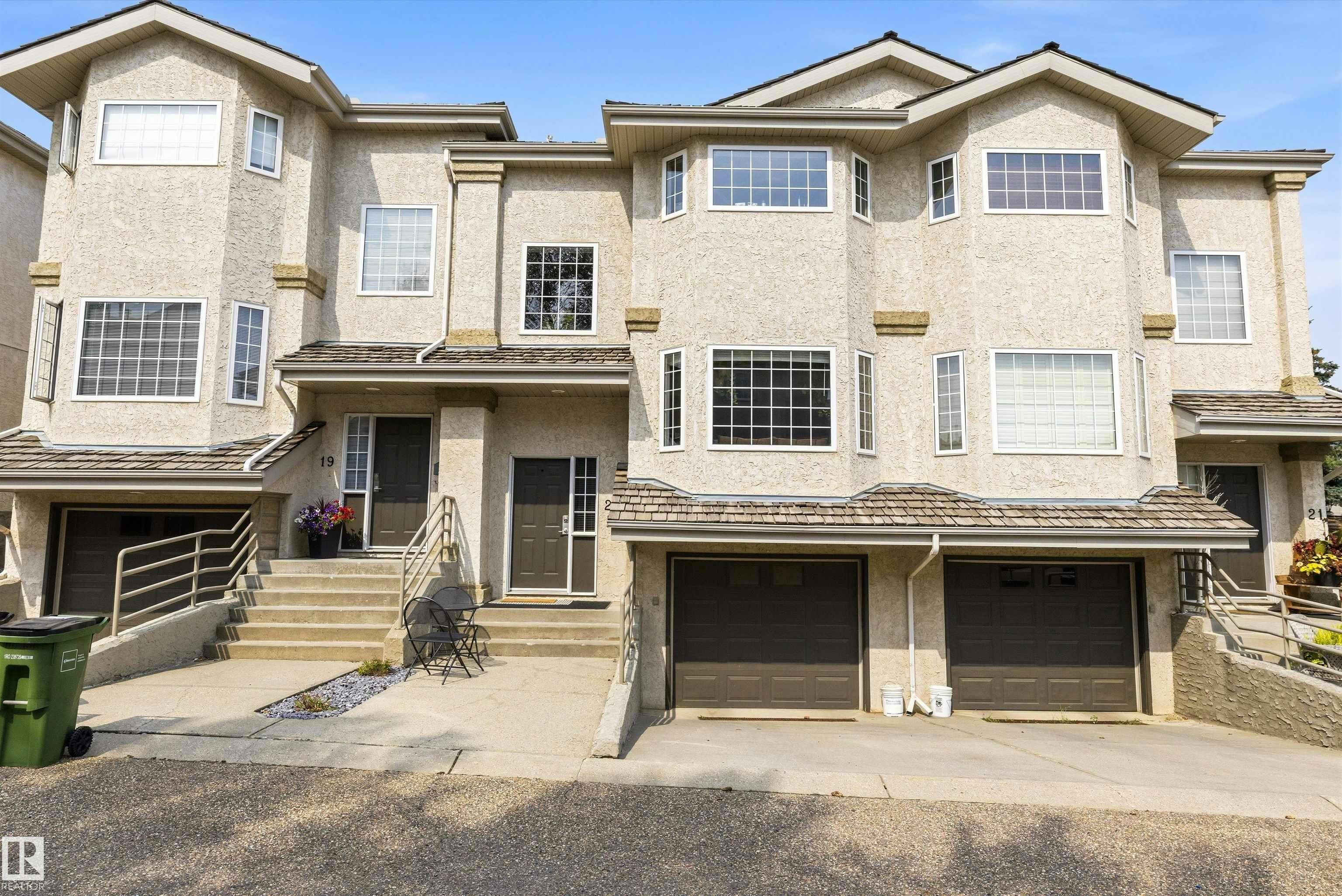 20-1295 Carter Crest Road, Edmonton, AB, T6R 2N6