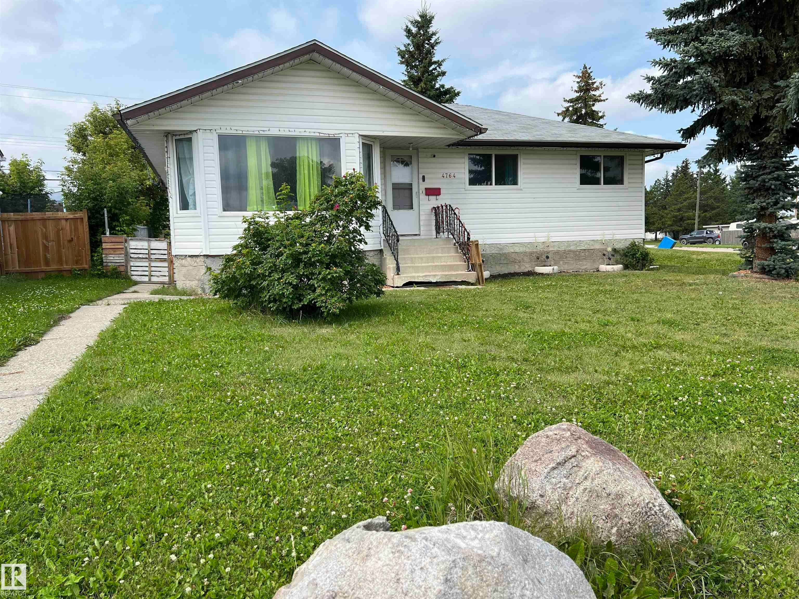 4764 43st., Drayton Valley, AB, T7A 1G1