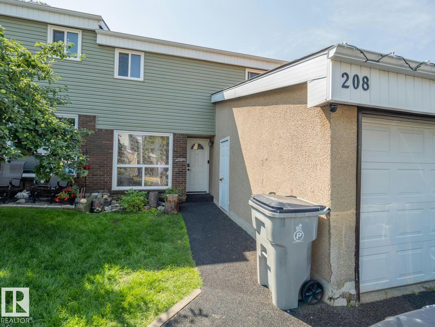 208 Grandin Village, St. Albert, AB, T8N 2J3