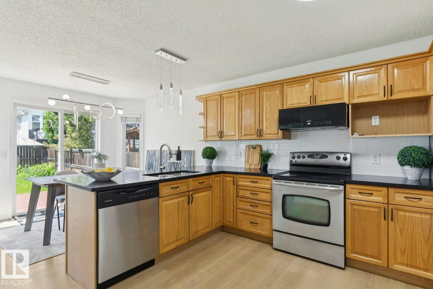 64 Foxboro Link, Rural Strathcona County, AB, T8A 6K6 - 10