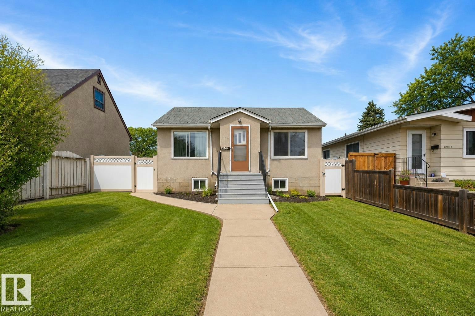 12044 50 Street, Edmonton, AB, T5W 3C4