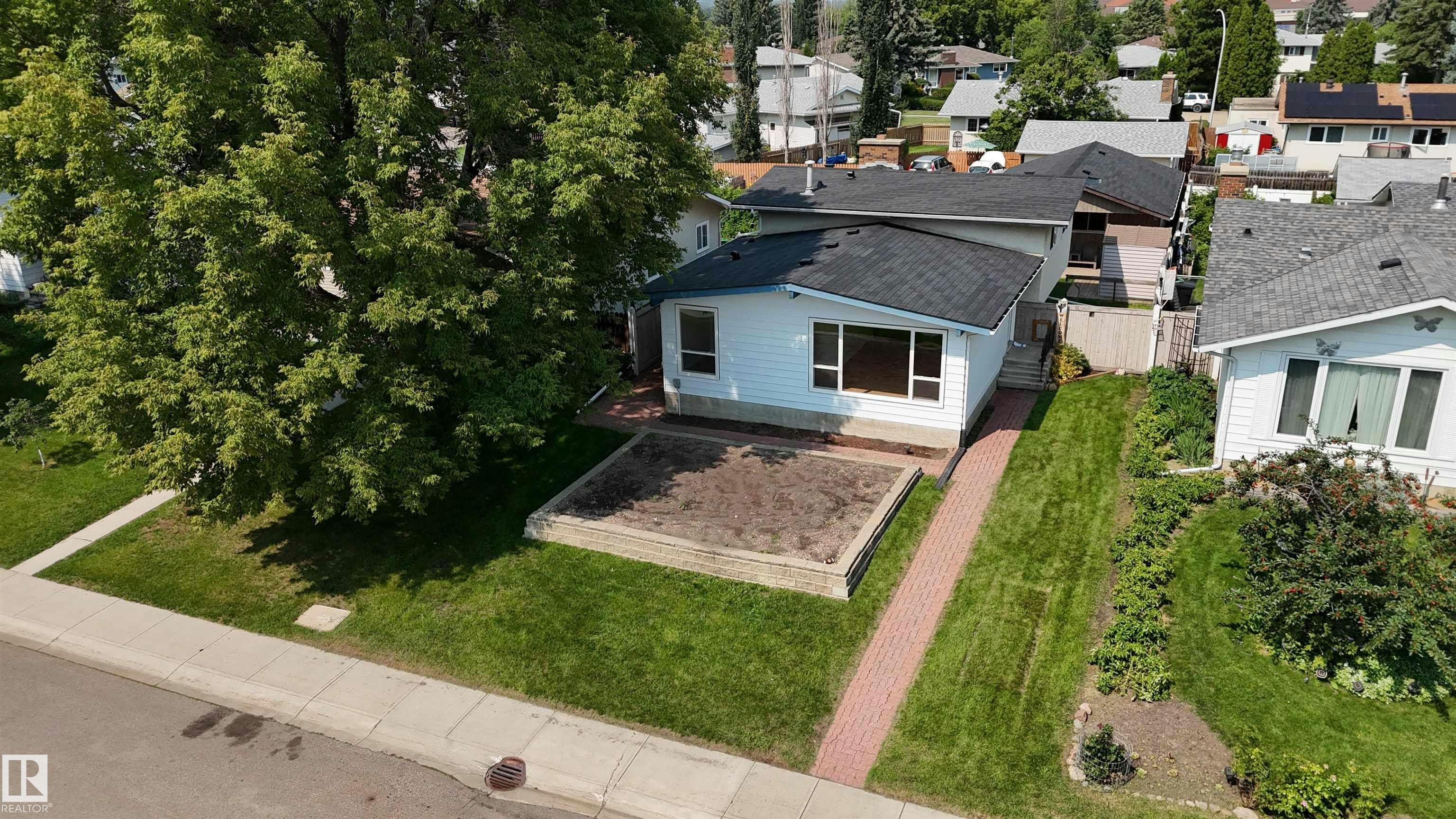 7 Beechmont Avenue, Spruce Grove, AB, T7X 1E6