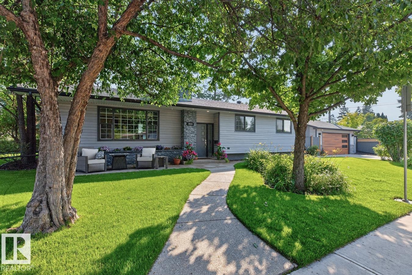 4631 113a Street, Edmonton, AB, T6H 1A1