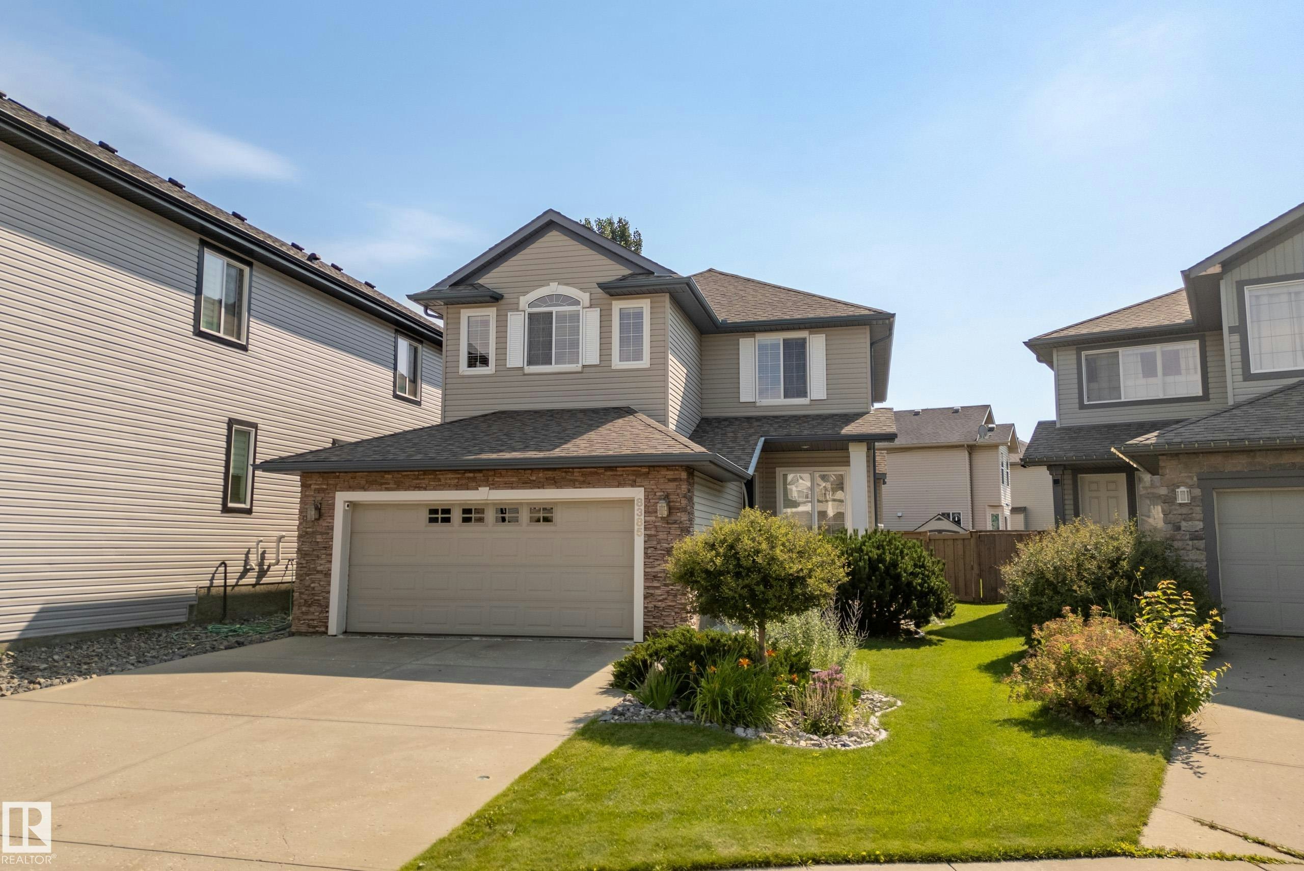 8385 Shaske Crescent, Edmonton, AB, T6R 0B4