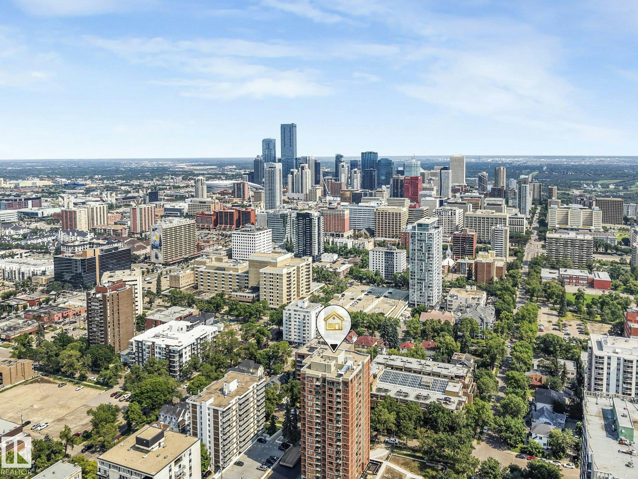 302-9916 113 Street, Edmonton, AB, T5K 2N3