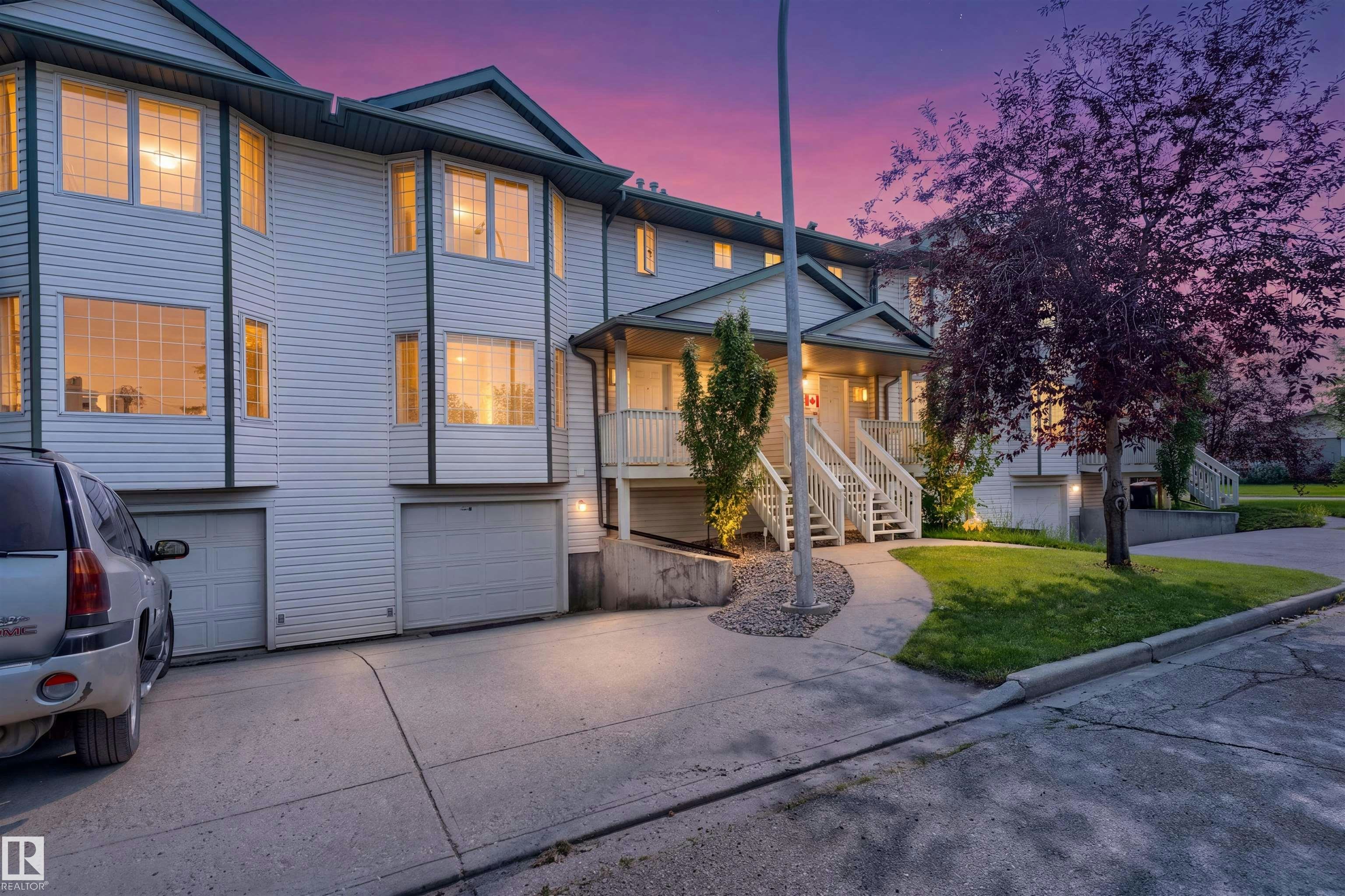 15817 102 Avenue, Edmonton, AB, T5P 4P7