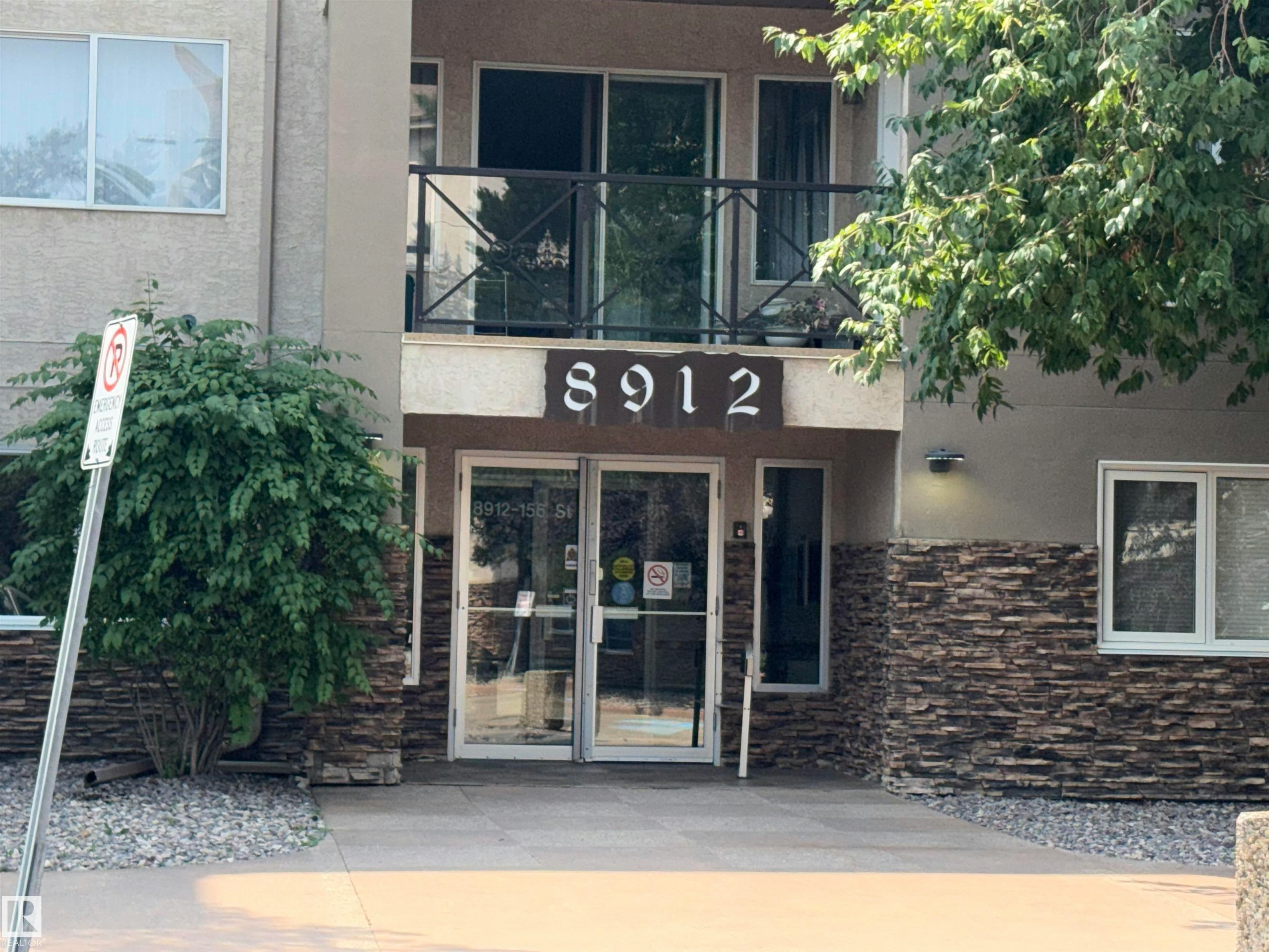 209-8912 156 Street, Edmonton, AB, T5R 5Z2
