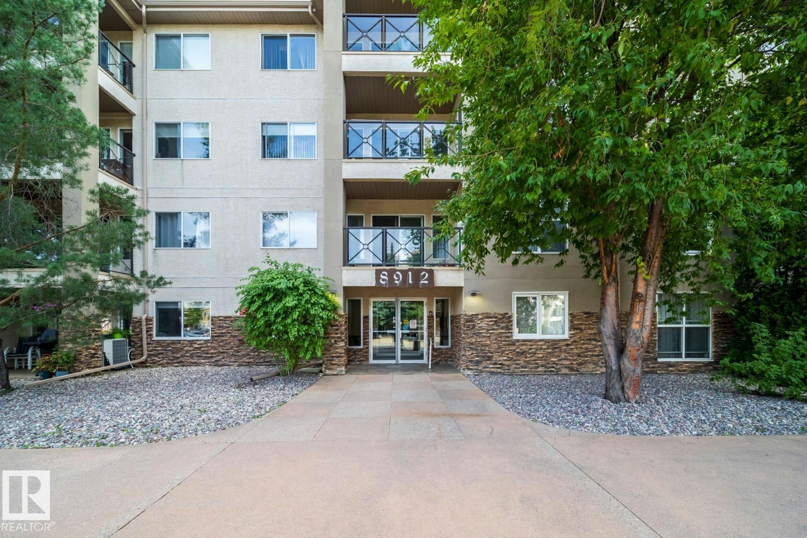 209-8912 156 Street, Edmonton, AB, T5R 5Z2