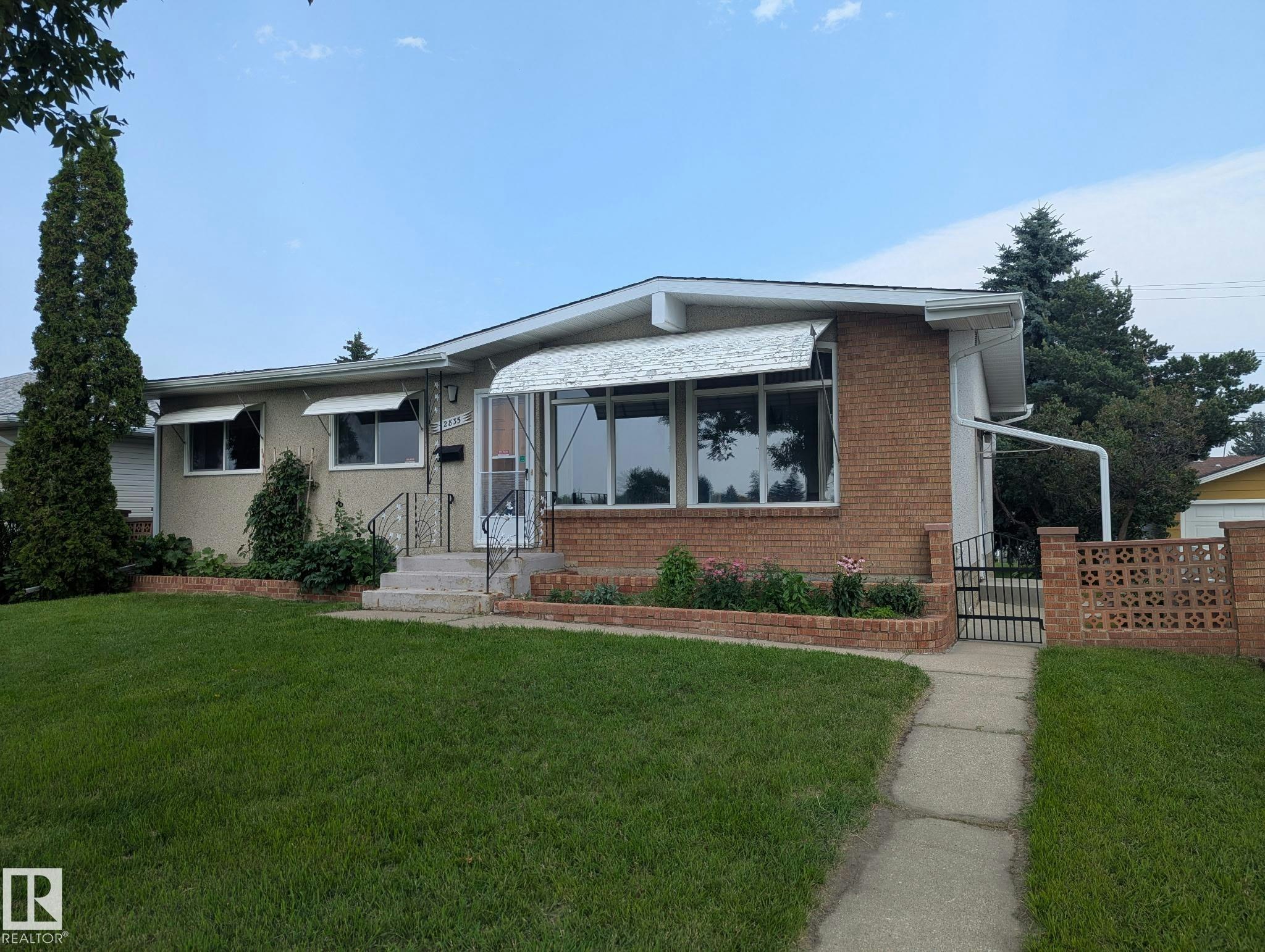 12835 91 Street NW, Edmonton, AB, T5E 3P4