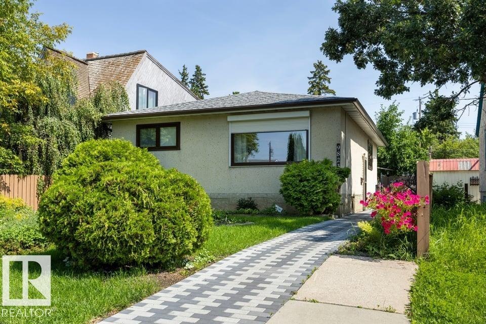 9823 151 Street, Edmonton, AB, T5P 1S9