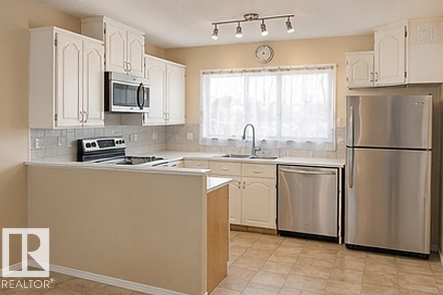 7812 144 Avenue, Edmonton, AB, T5C 2S1 - 24
