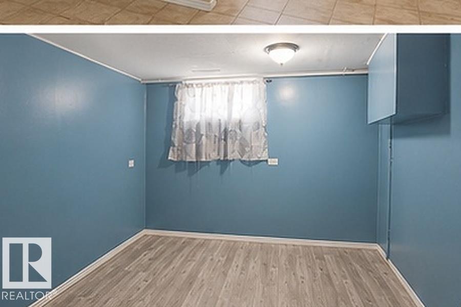 7812 144 Avenue, Edmonton, AB, T5C 2S1 - 18