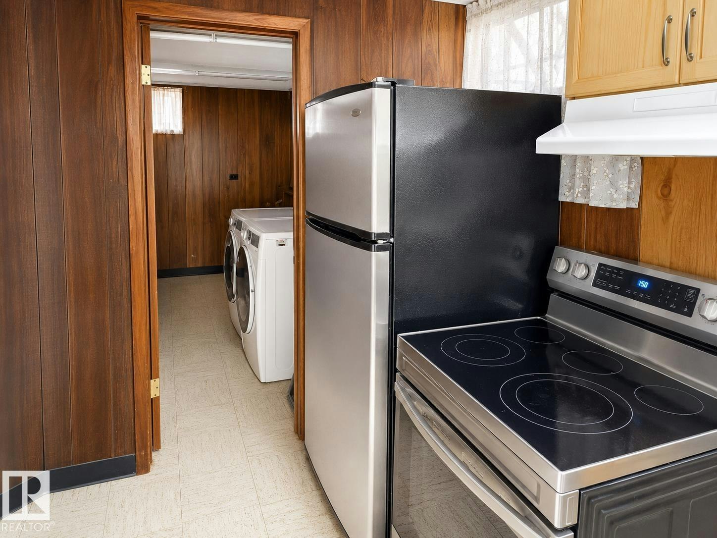 7812 144 Avenue, Edmonton, AB, T5C 2S1 - 11