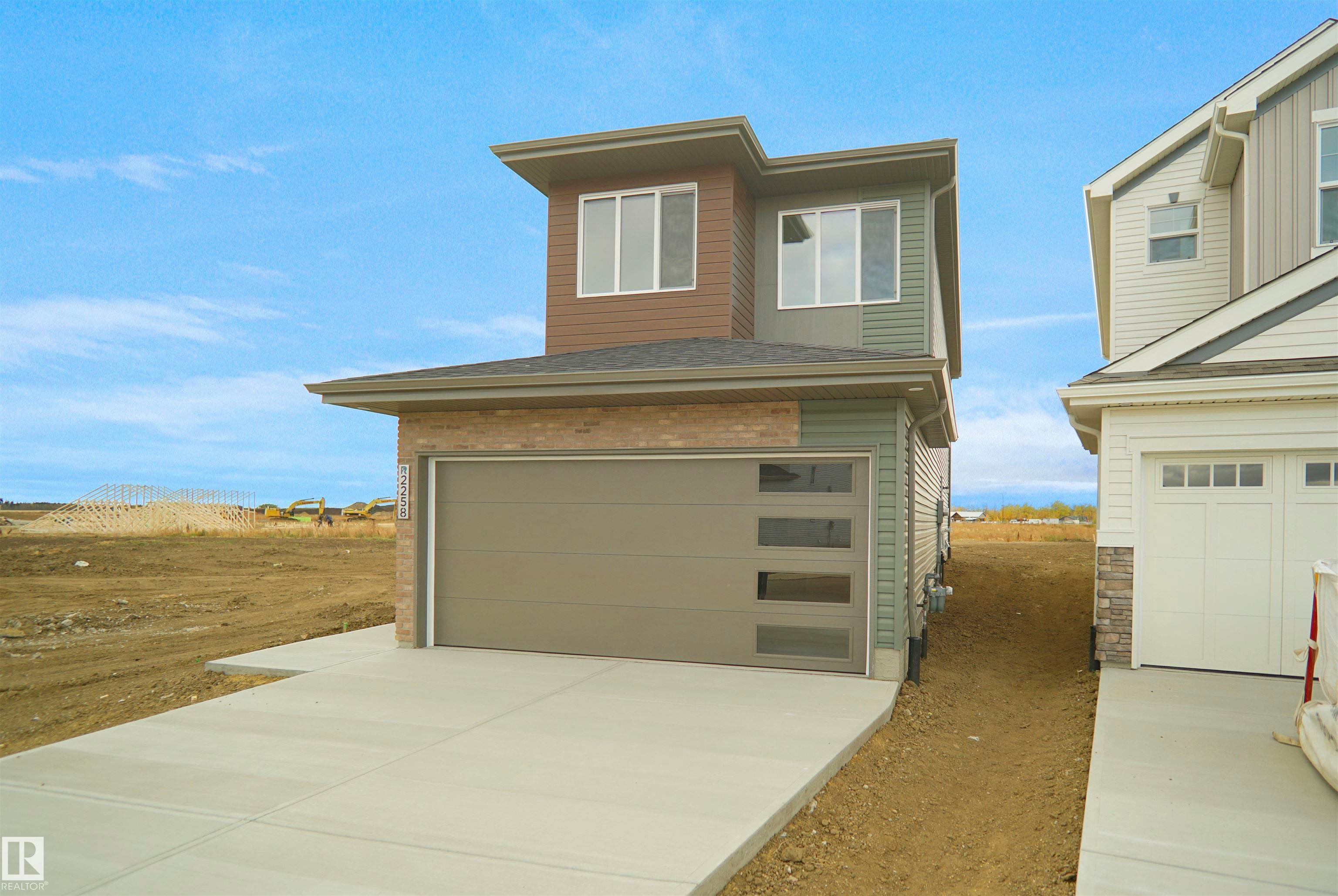 8436 183 Avenue, Edmonton, AB, T5Z 0X5