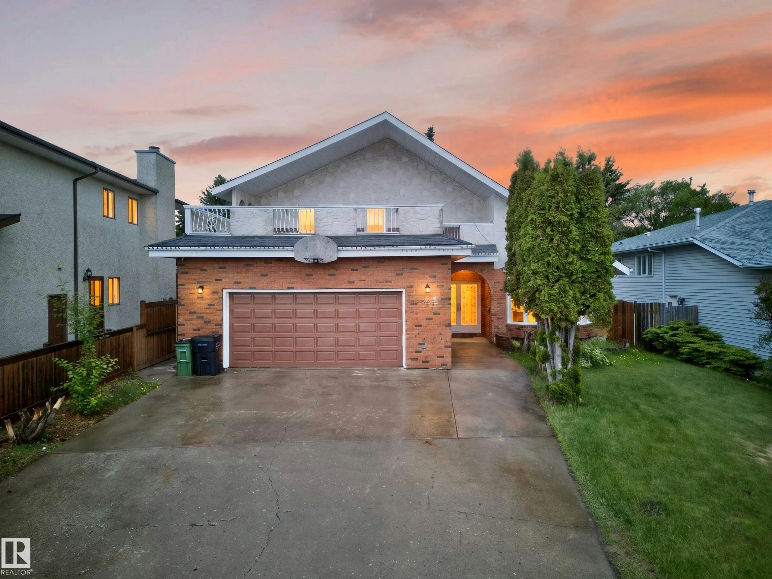 34 Grand Meadow Cr Nw, Edmonton, AB, T6L 1A2