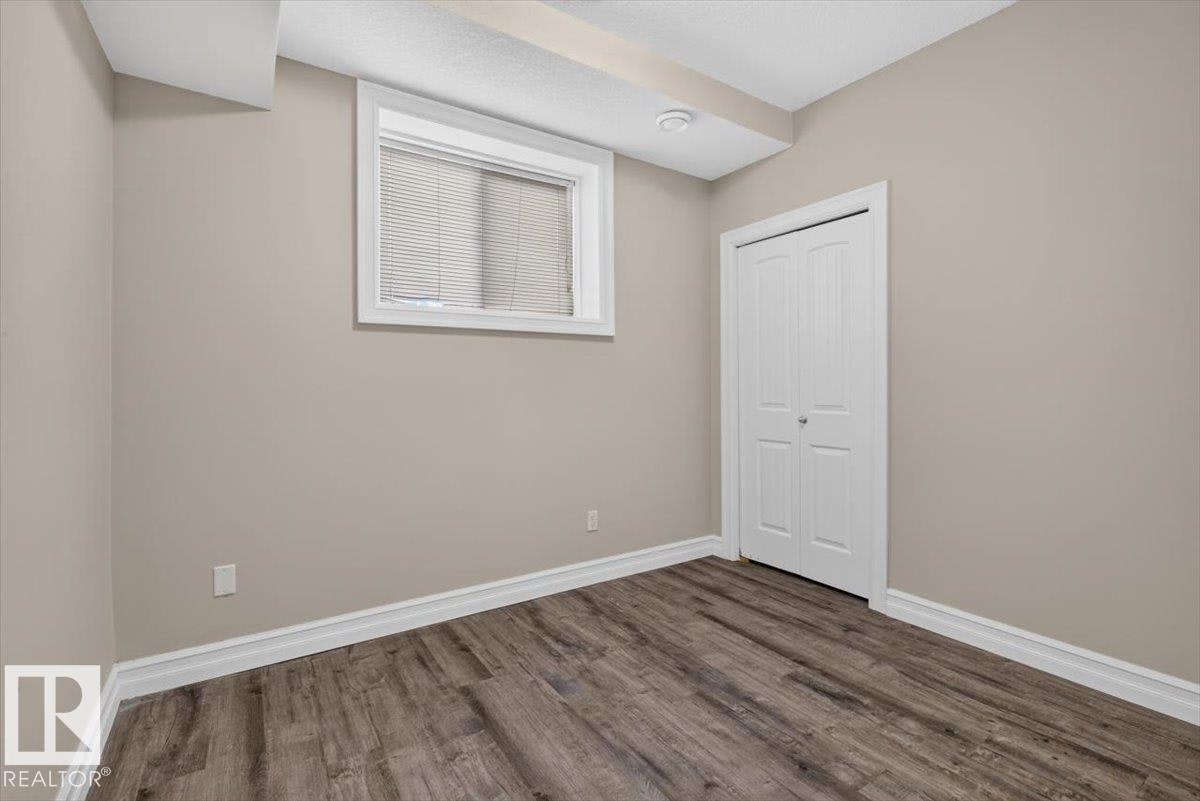 2836 34a Avenue, Edmonton, AB, T6T 1Y8 - 45