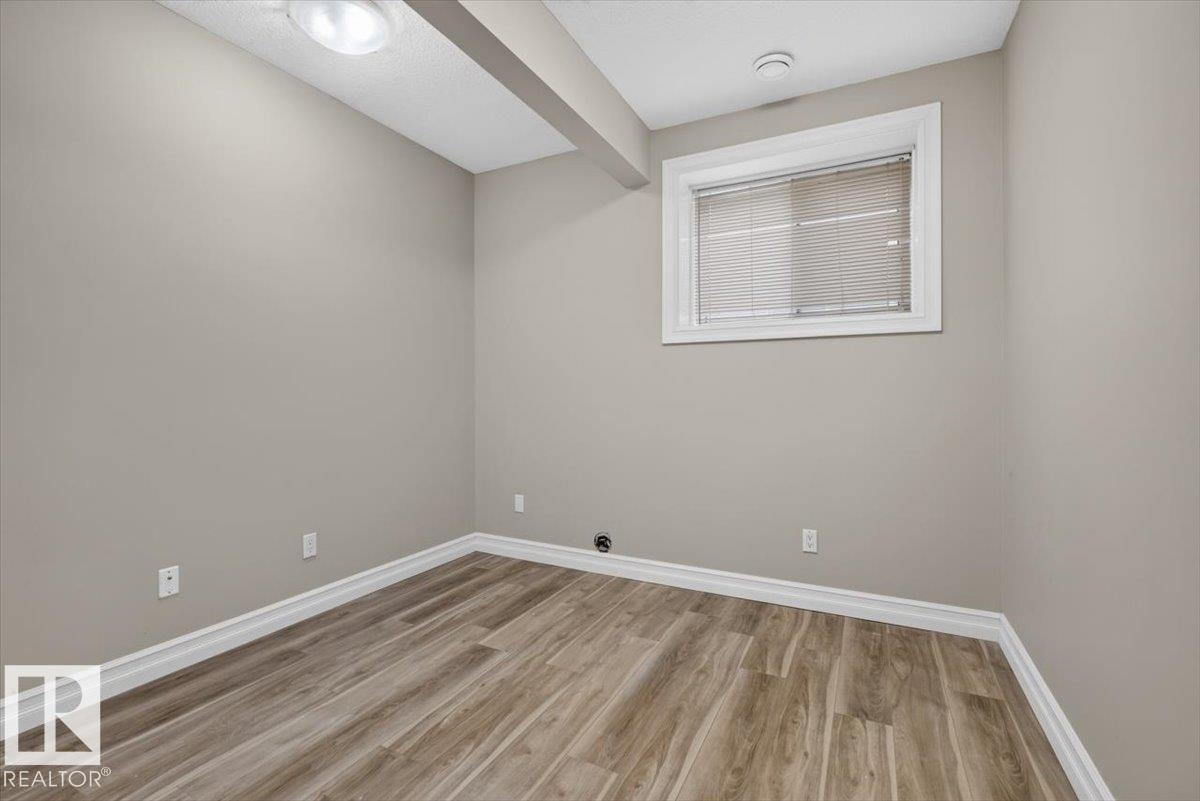 2836 34a Avenue, Edmonton, AB, T6T 1Y8 - 53