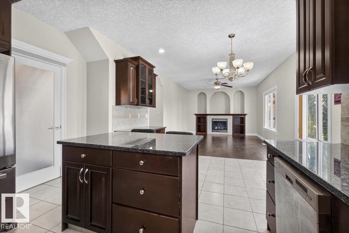 2836 34a Avenue, Edmonton, AB, T6T 1Y8 - 16