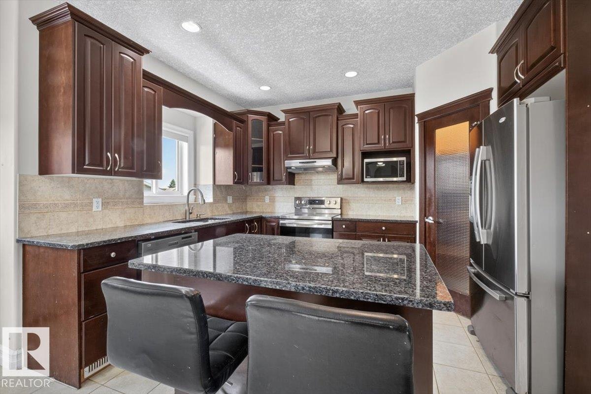 2836 34a Avenue, Edmonton, AB, T6T 1Y8 - 15