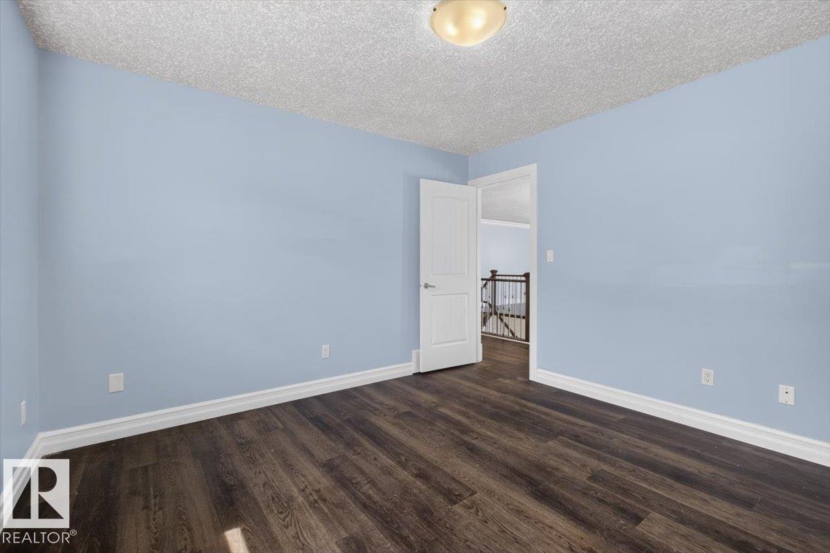 2836 34a Avenue, Edmonton, AB, T6T 1Y8 - 33