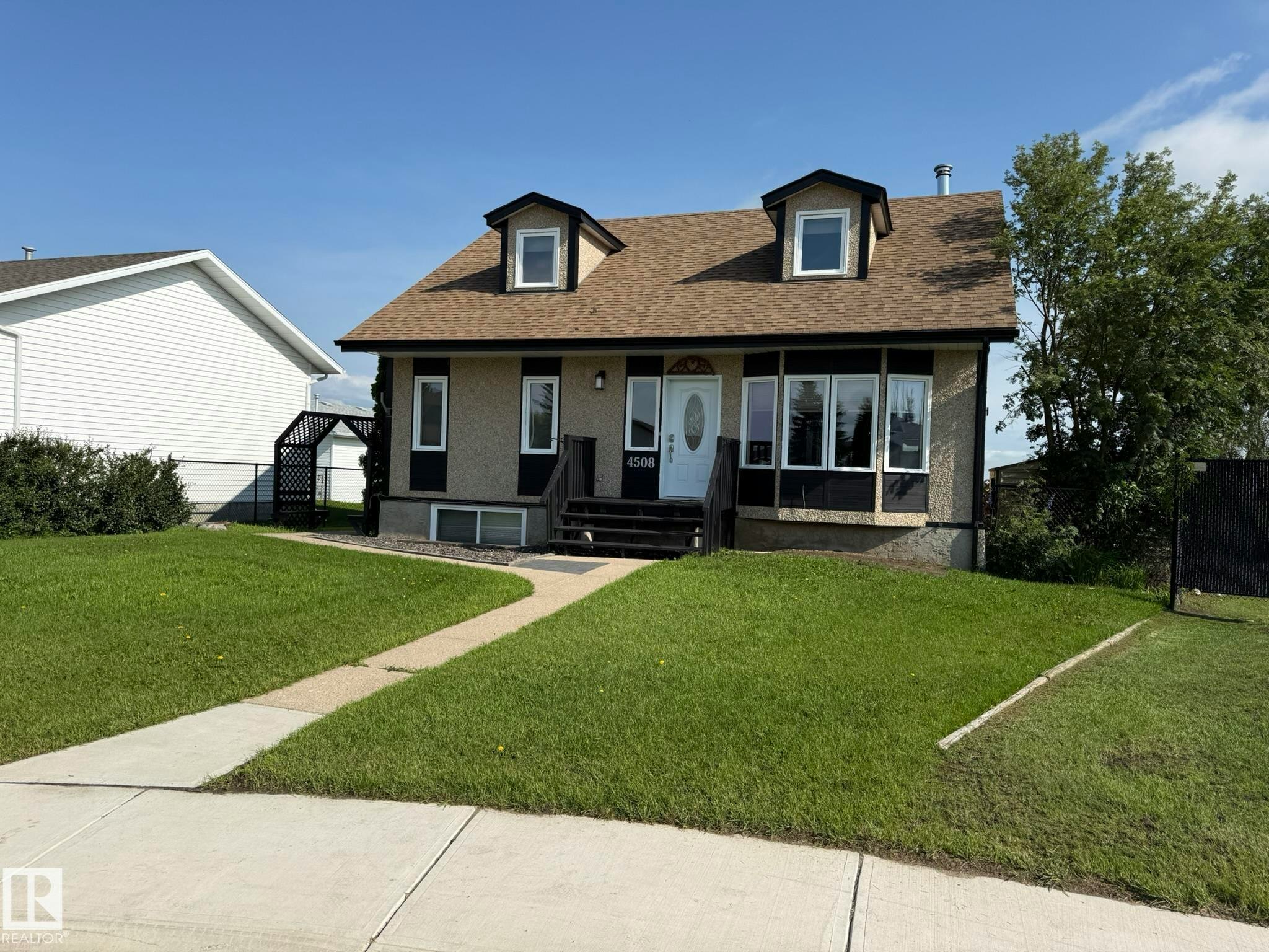 4508 57 Avenue, Lamont, AB, T0B 2R0