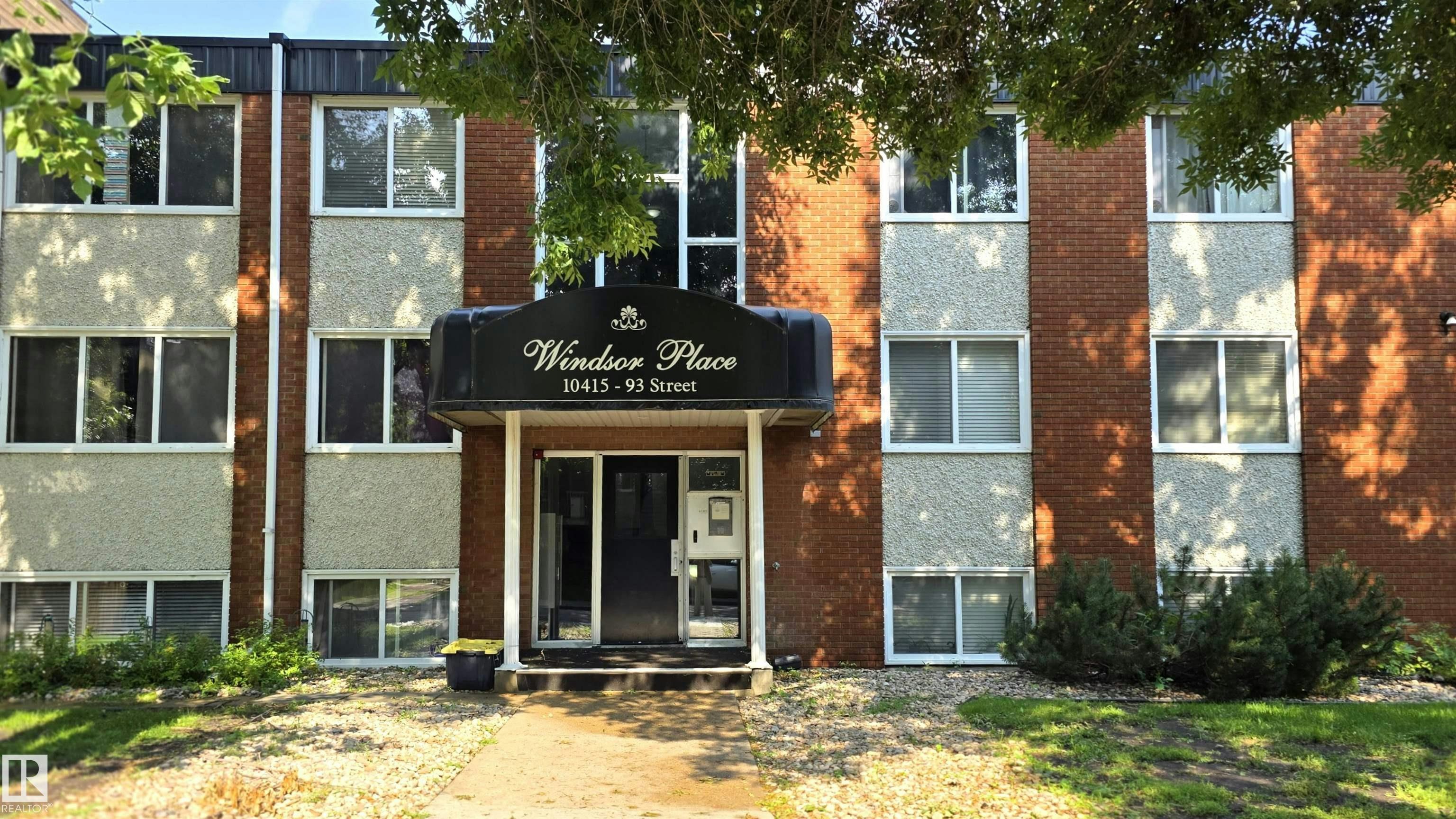 207-10415 93 Street NW, Edmonton, AB, T5X 1X5