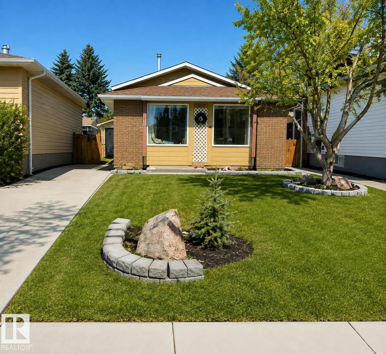 4910 43 Avenue, Beaumont, AB, T4X 1E8