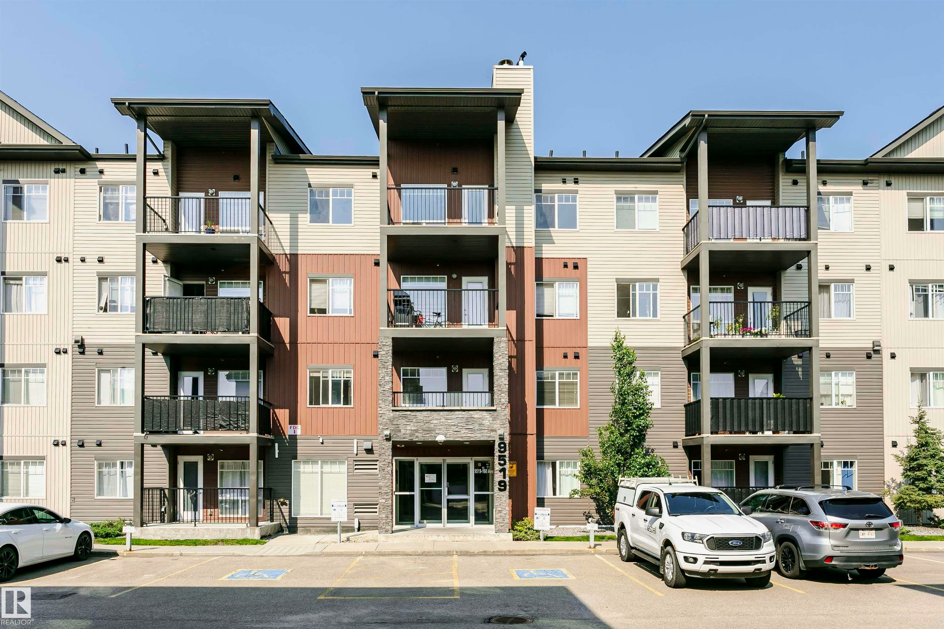 104-9519 160 Avenue, Edmonton, AB, T5Z 0N1