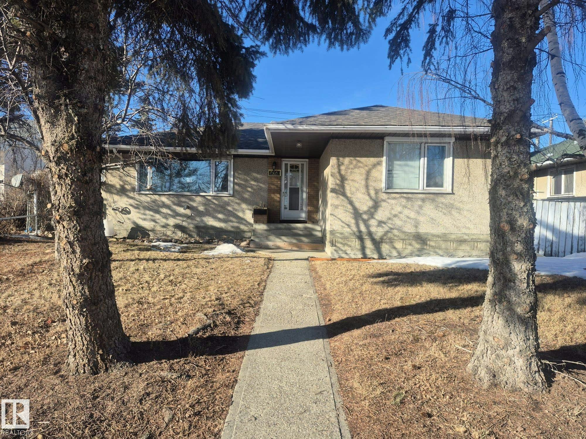 7920 Argyll Road, Edmonton, AB, T6C 4B1