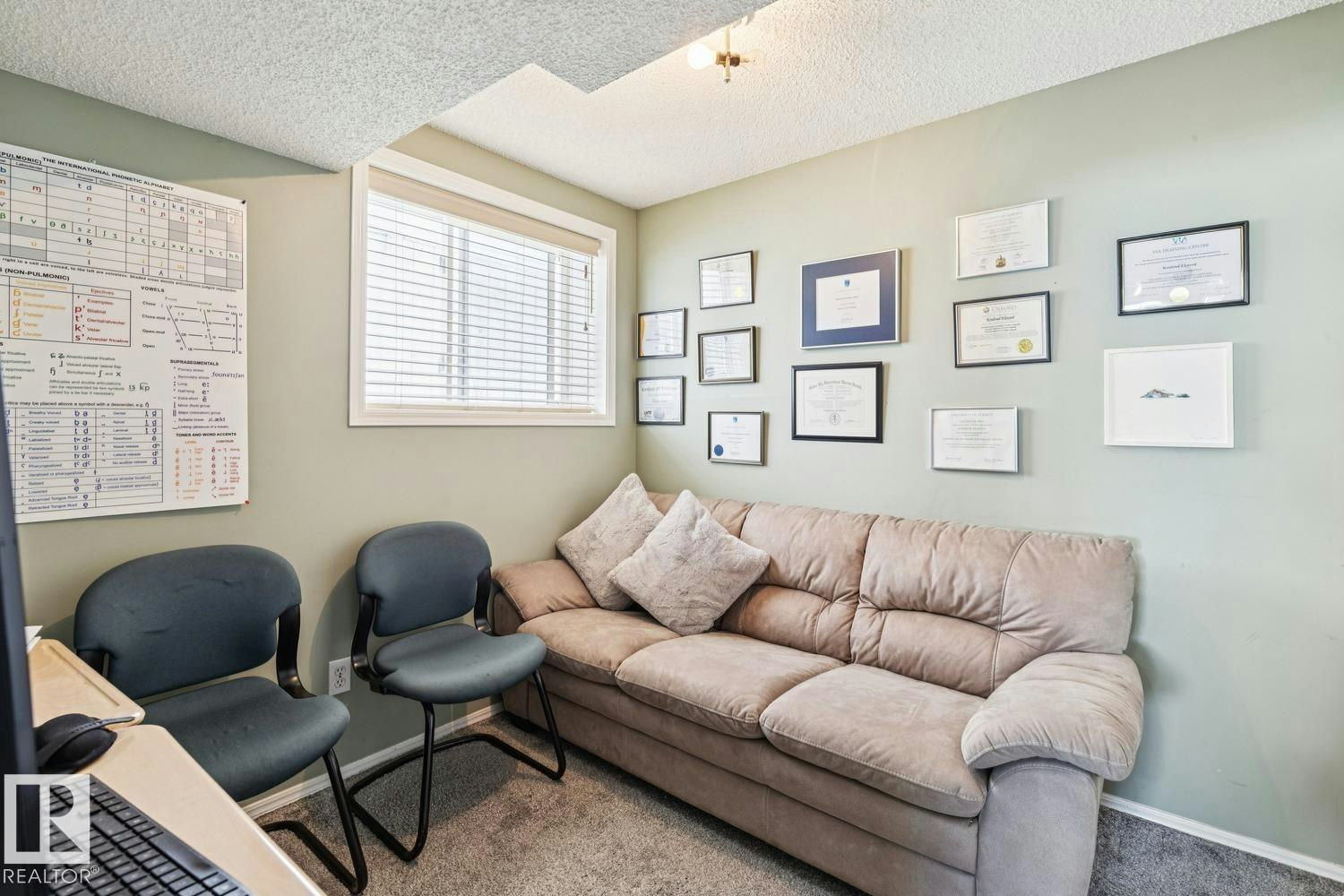 7912 154 Avenue, Edmonton, AB, T5Z 2Z2 - 15