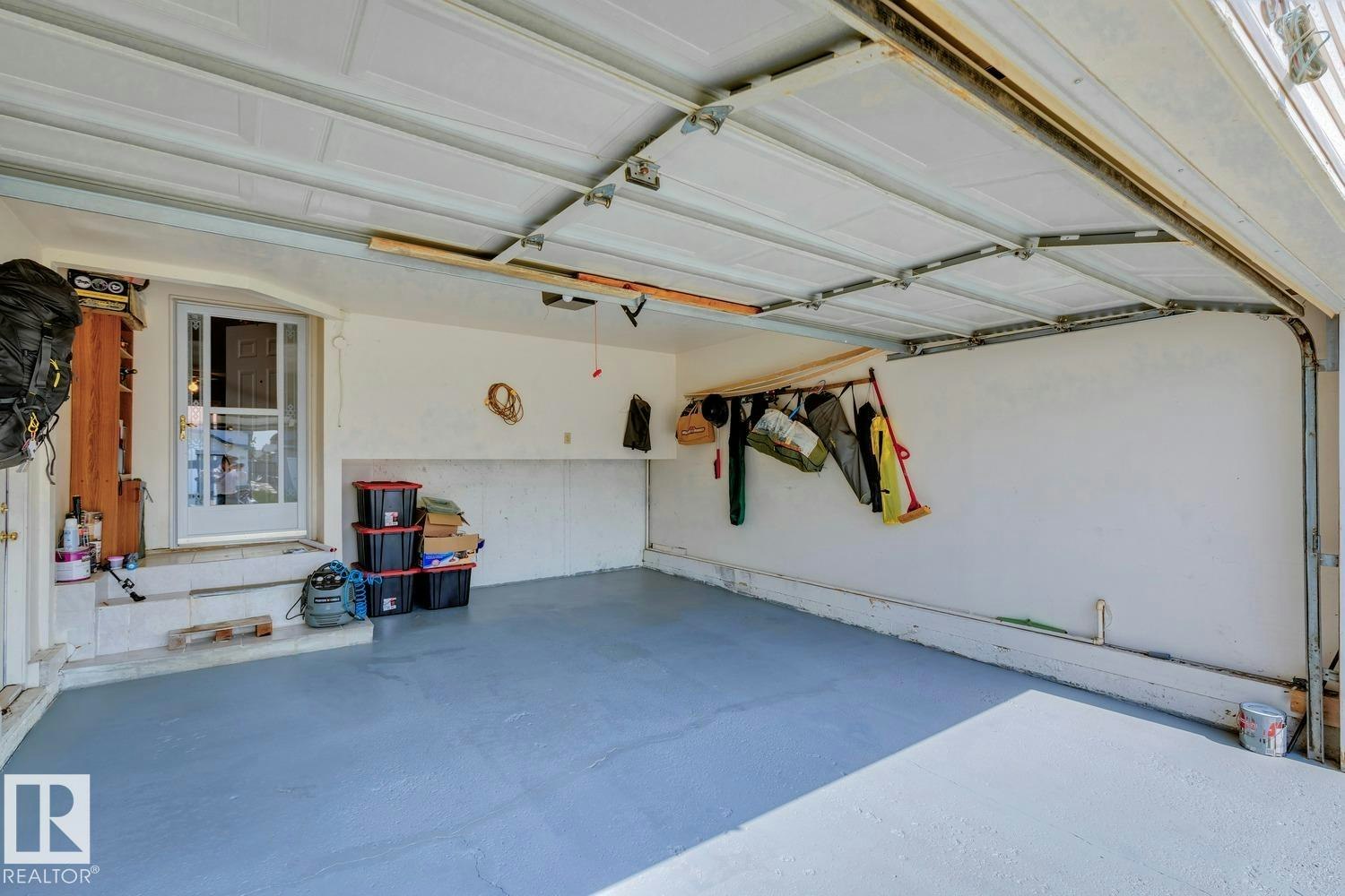 7912 154 Avenue, Edmonton, AB, T5Z 2Z2 - 34