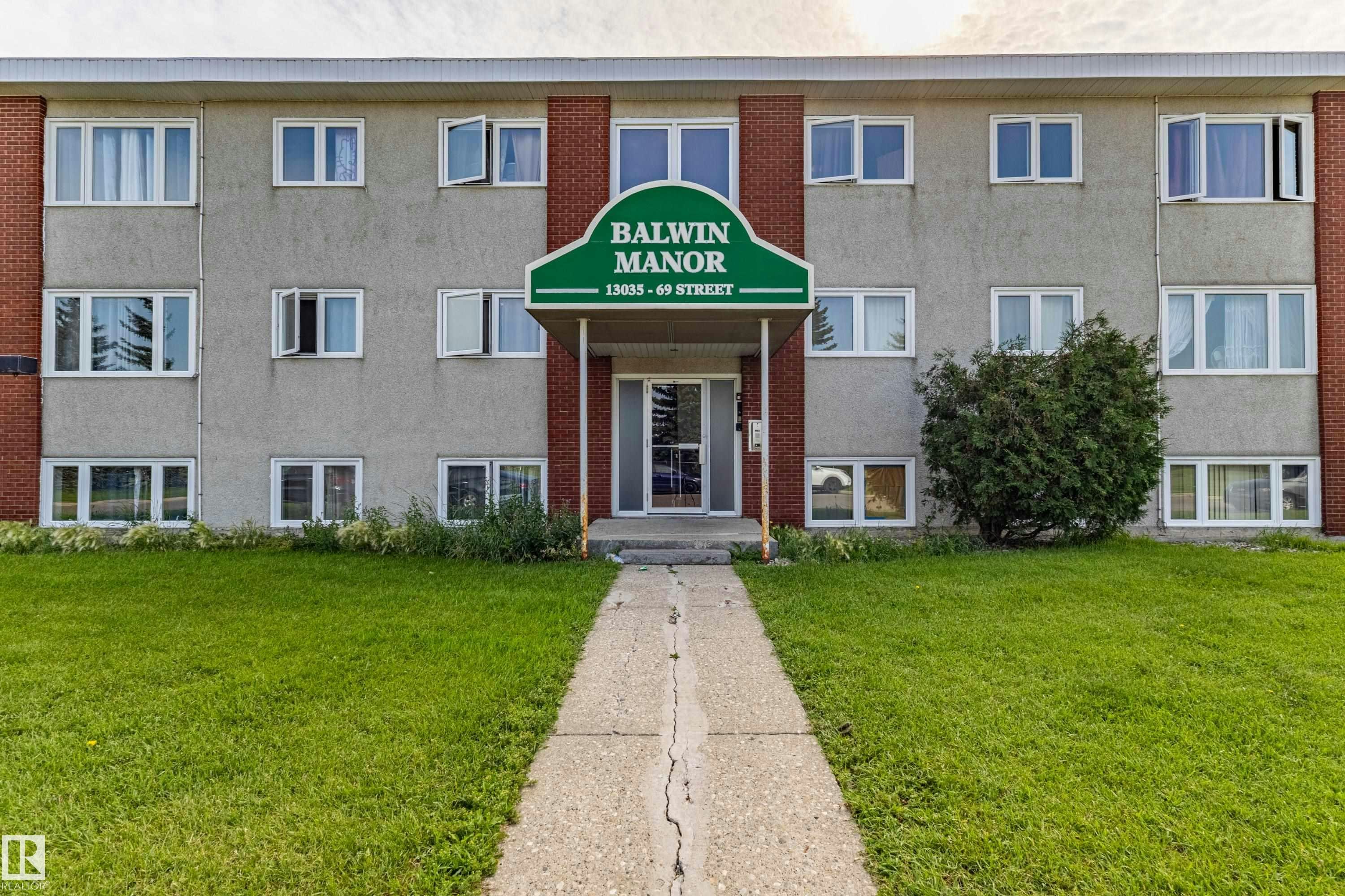 302-13035 69 Street NW, Edmonton, AB, T5C 0H5