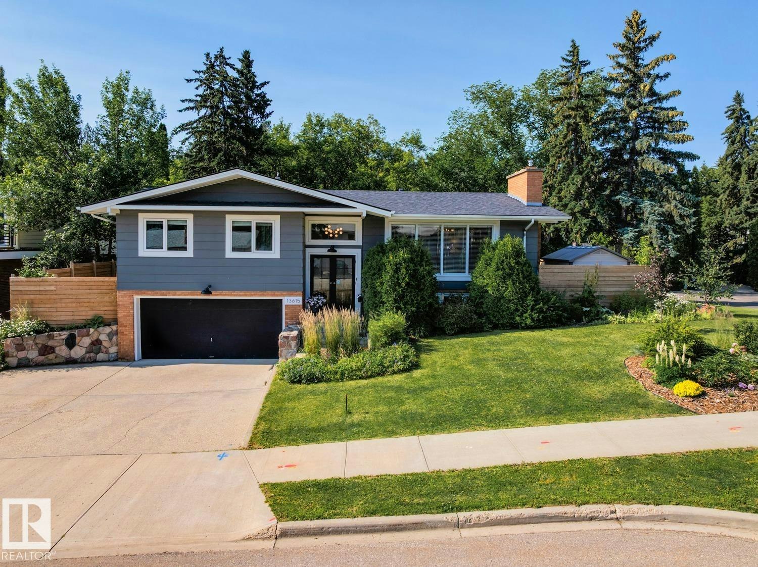 13615 Buena Vista Road, Edmonton, AB, T5R 5R5