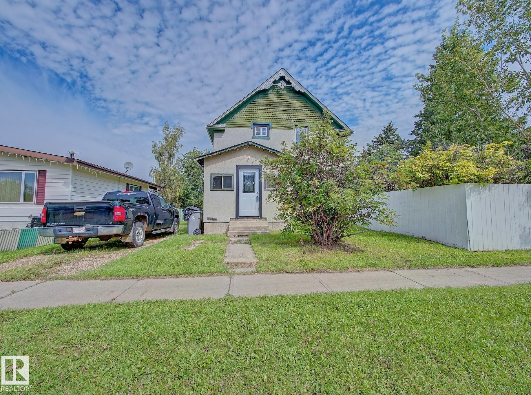 5414 52 Avenue, Lamont, AB, T0B 2R0