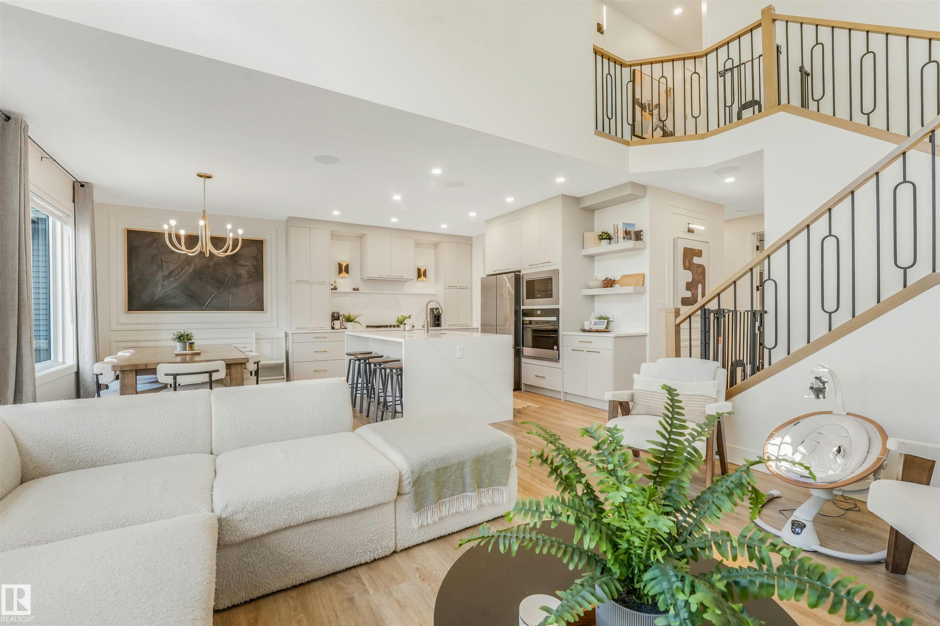 108 Edgefield Way, St. Albert, AB, T8N 8A7