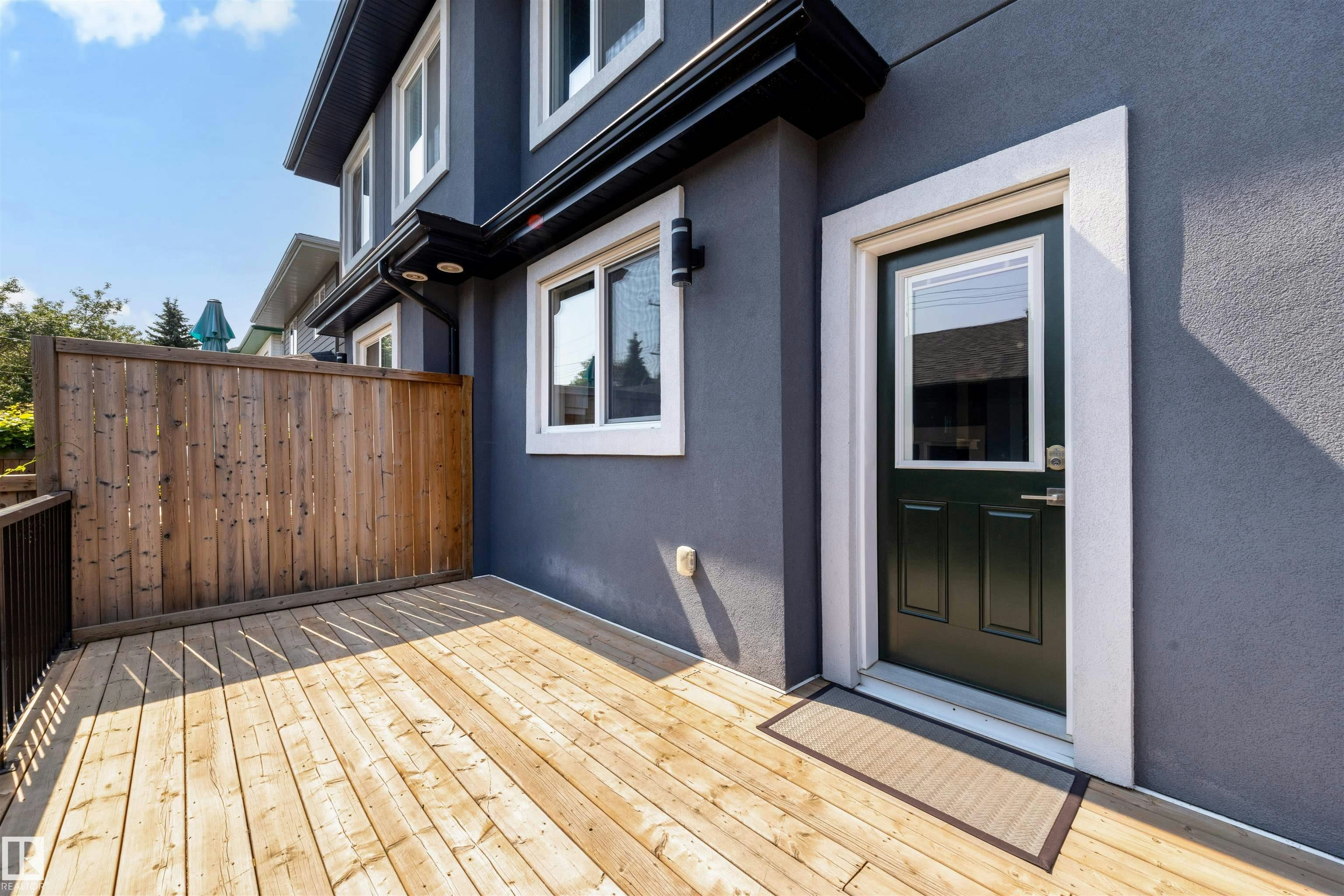 9013 90 Street, Edmonton, AB, T6C 3L8 - 26