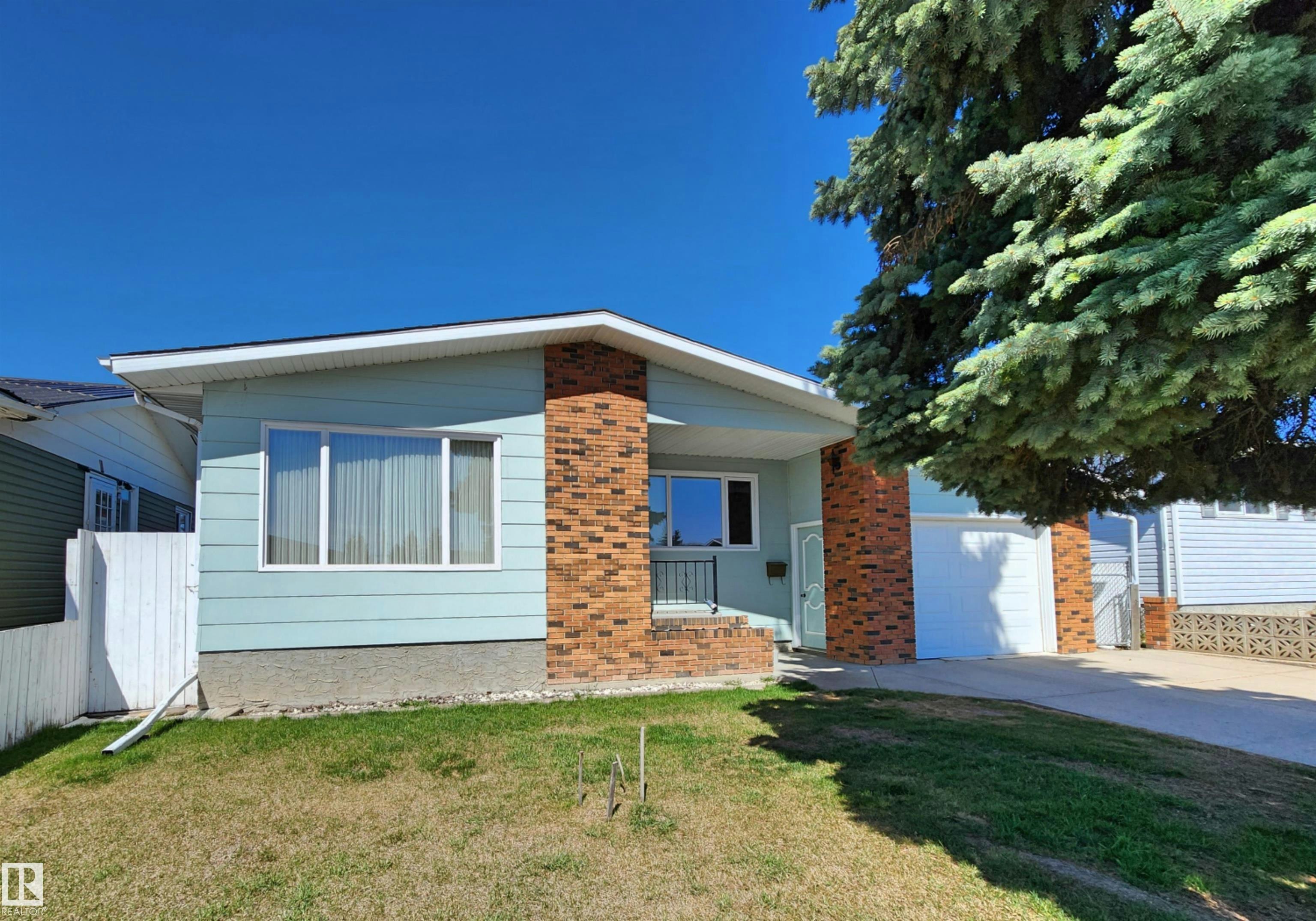 5118 49 Avenue, St. Paul Town, AB, T0A 3A4