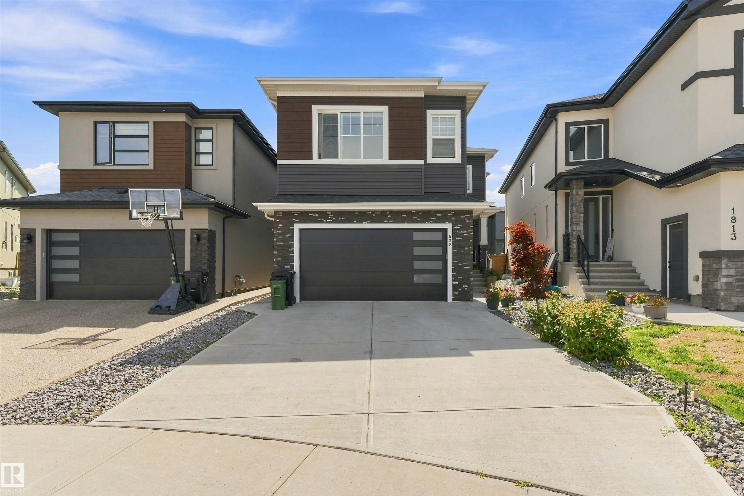 1809 18a Avenue, Edmonton, AB, T6T 2M9