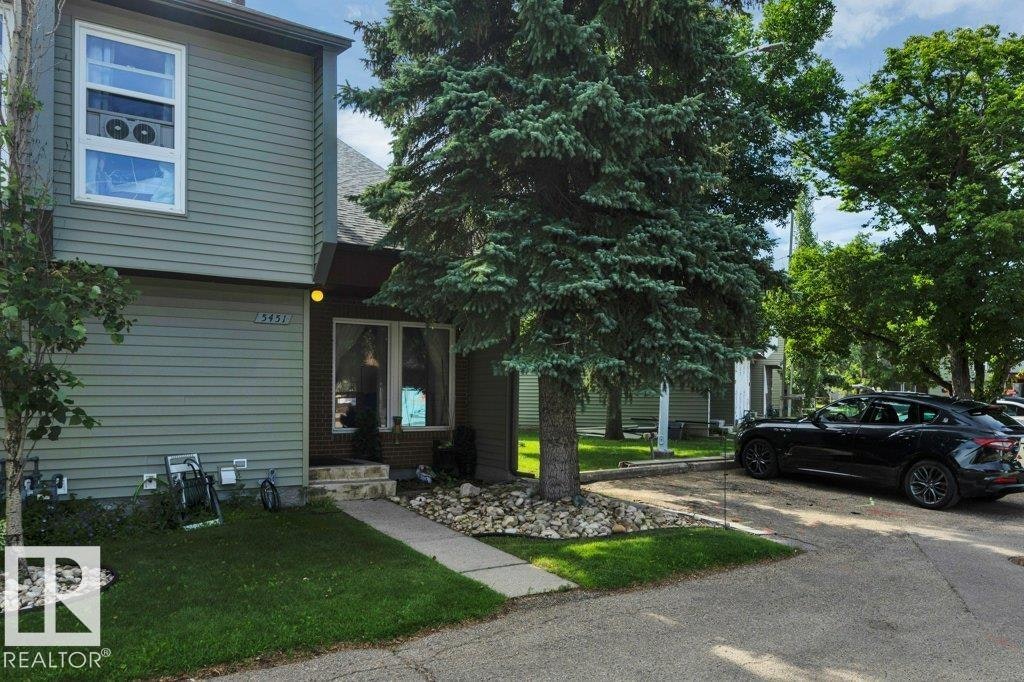 5451 Hill View Crescent, Edmonton, AB, T6L 1V9