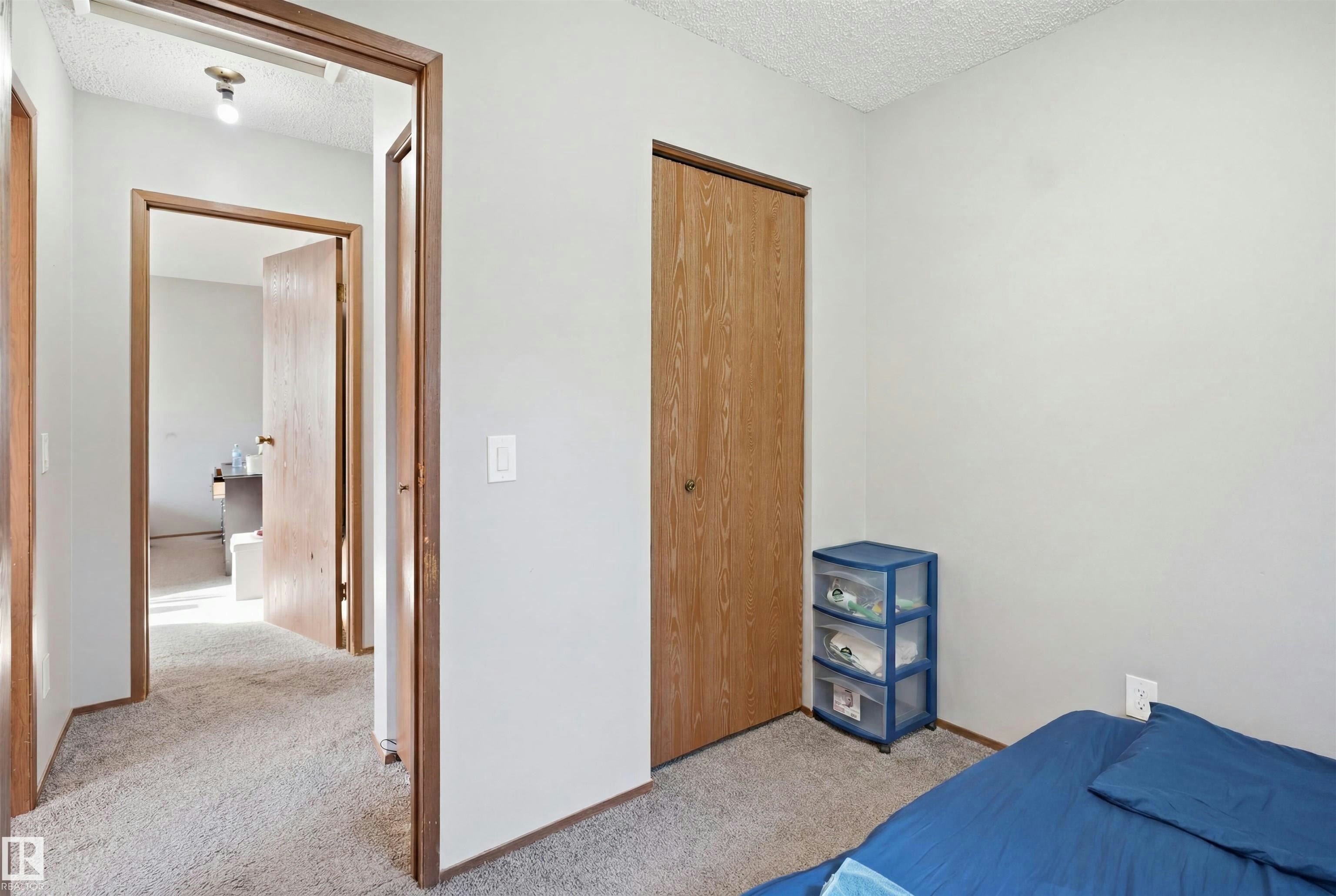 2107 40 Street, Edmonton, AB, T6L 4E9 - 15