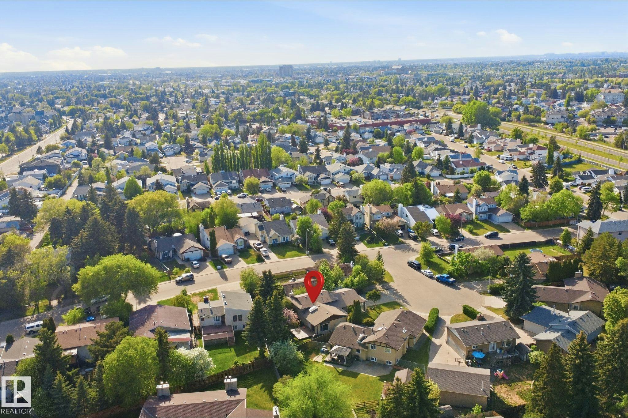 2107 40 Street, Edmonton, AB, T6L 4E9 - 43