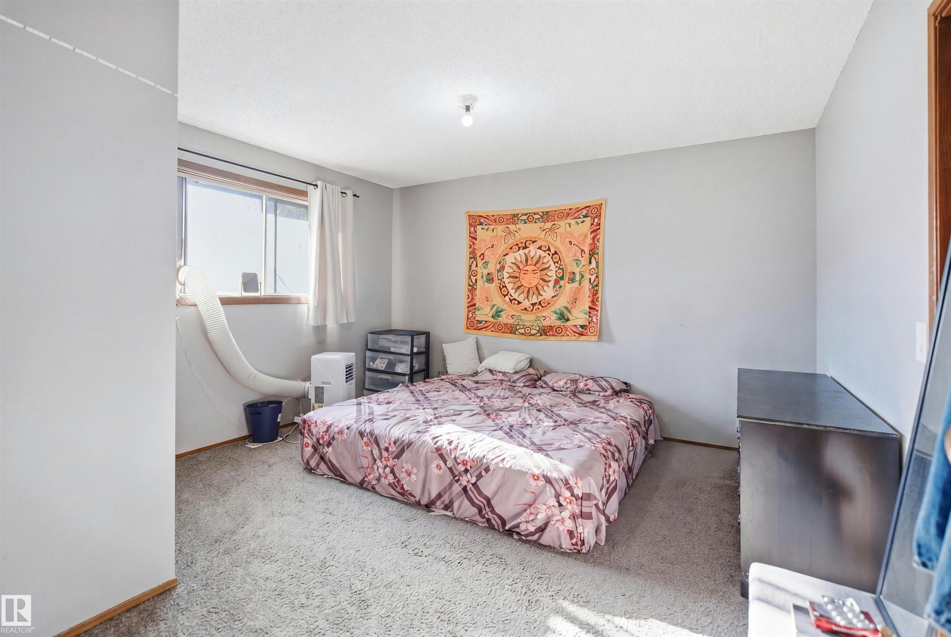 2107 40 Street, Edmonton, AB, T6L 4E9 - 18