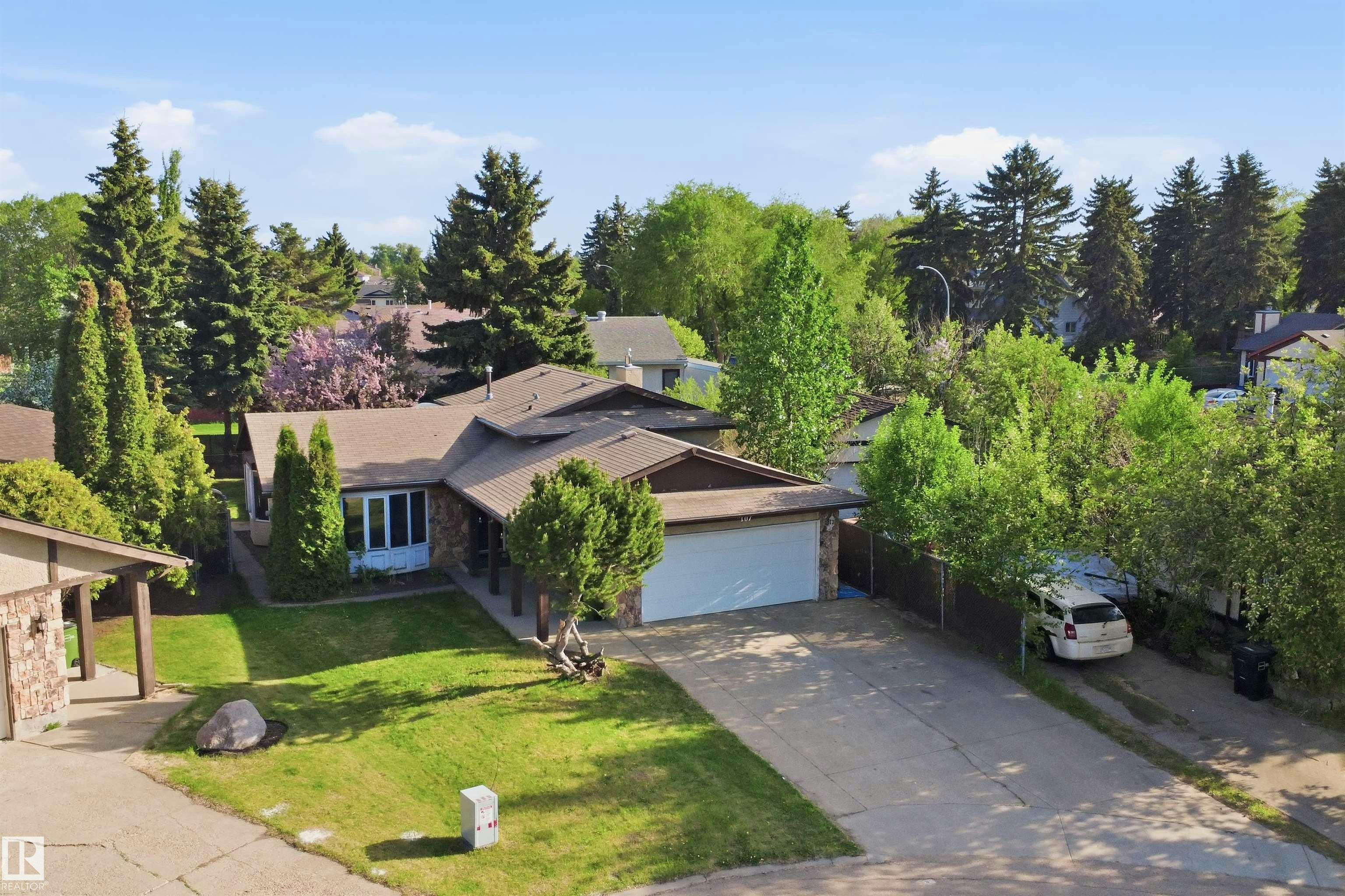 2107 40 Street - 2