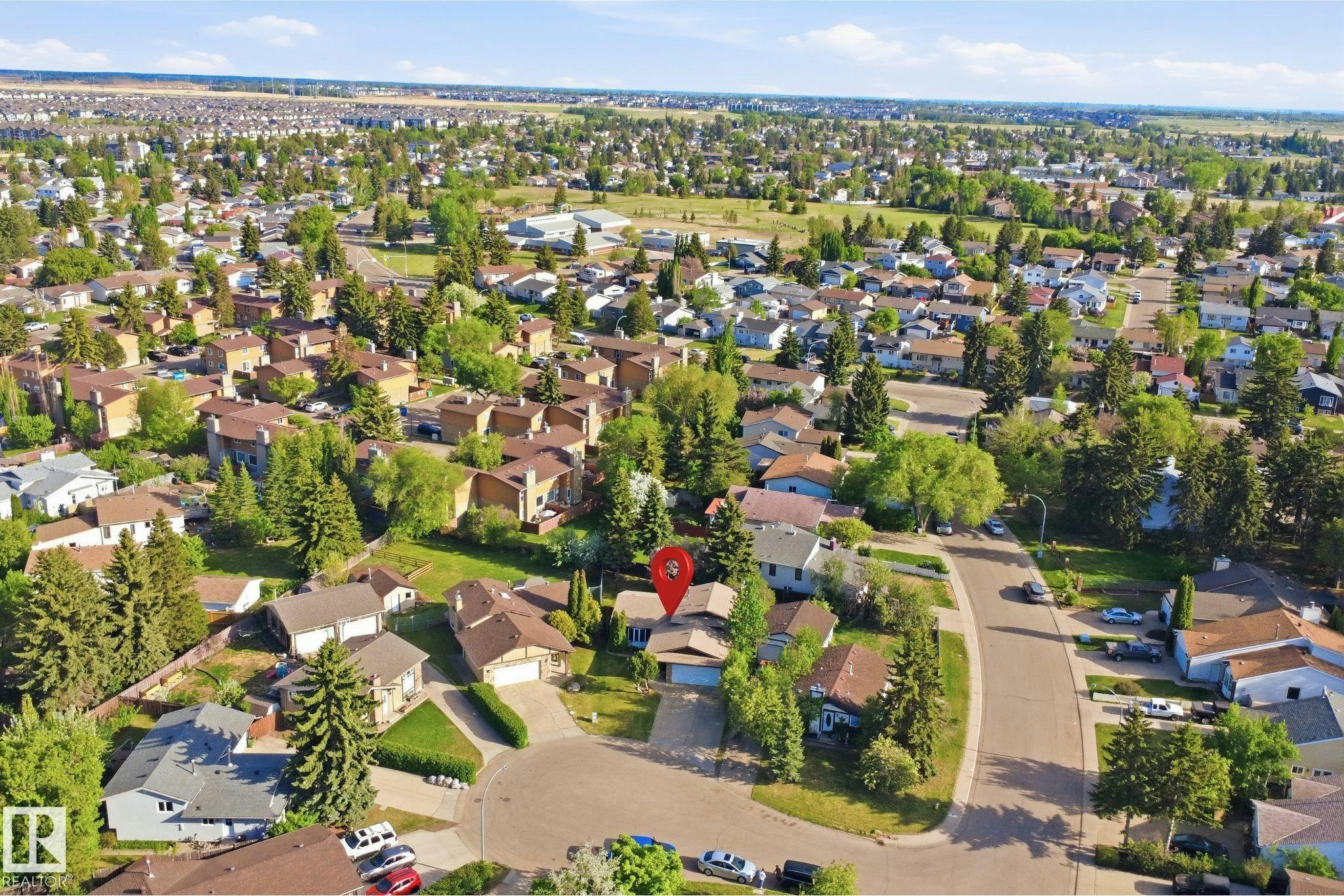 2107 40 Street, Edmonton, AB, T6L 4E9 - 44