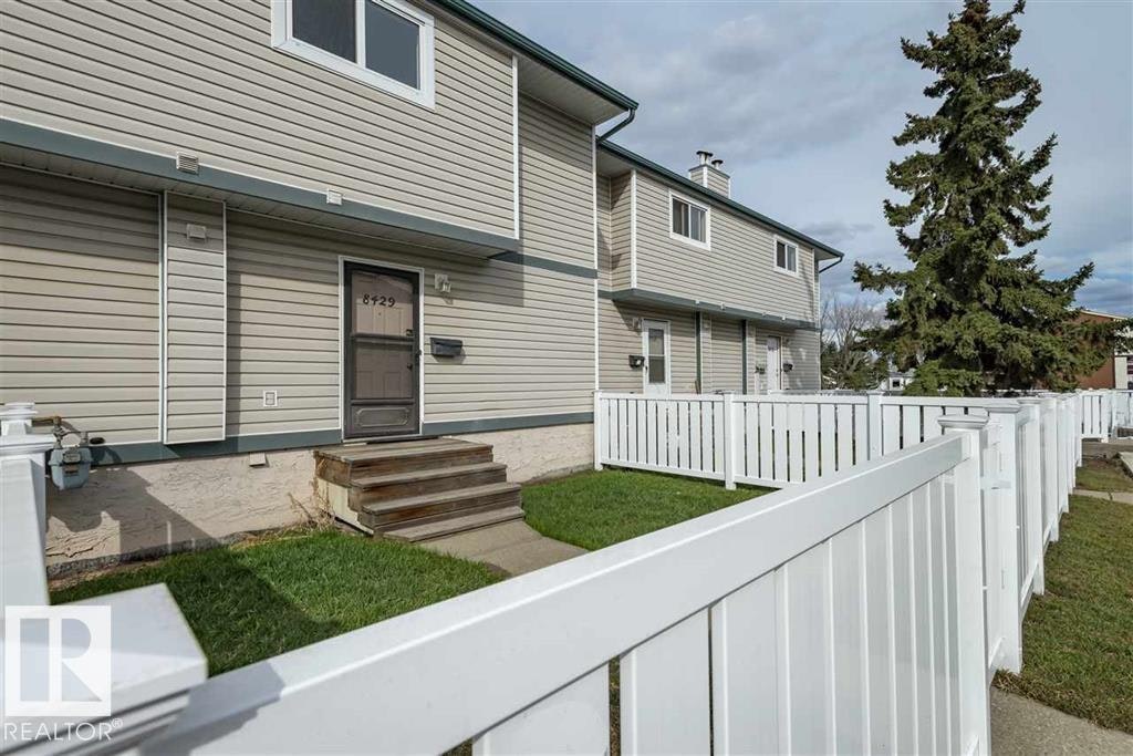 8427 29 Avenue, Edmonton, AB, T6K 3M8