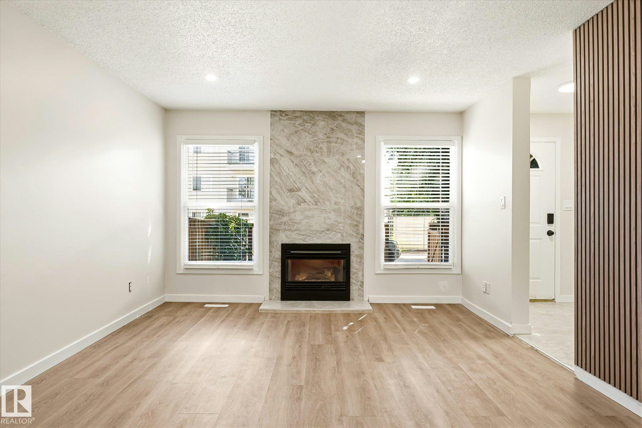 18439 66 Avenue, Edmonton, AB, T5T 2M1
