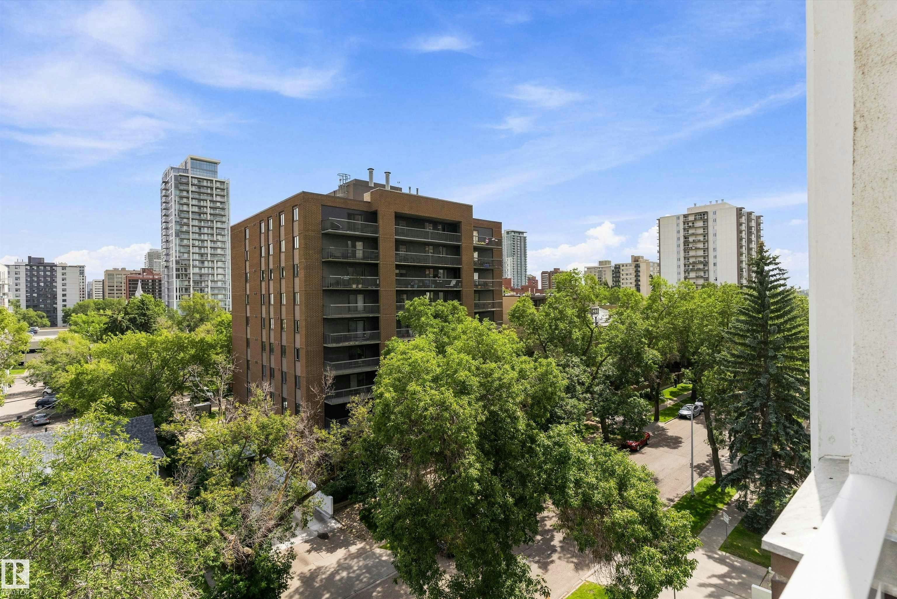 706-9930 113 Street, Edmonton, AB, T5K 1N6 - 18