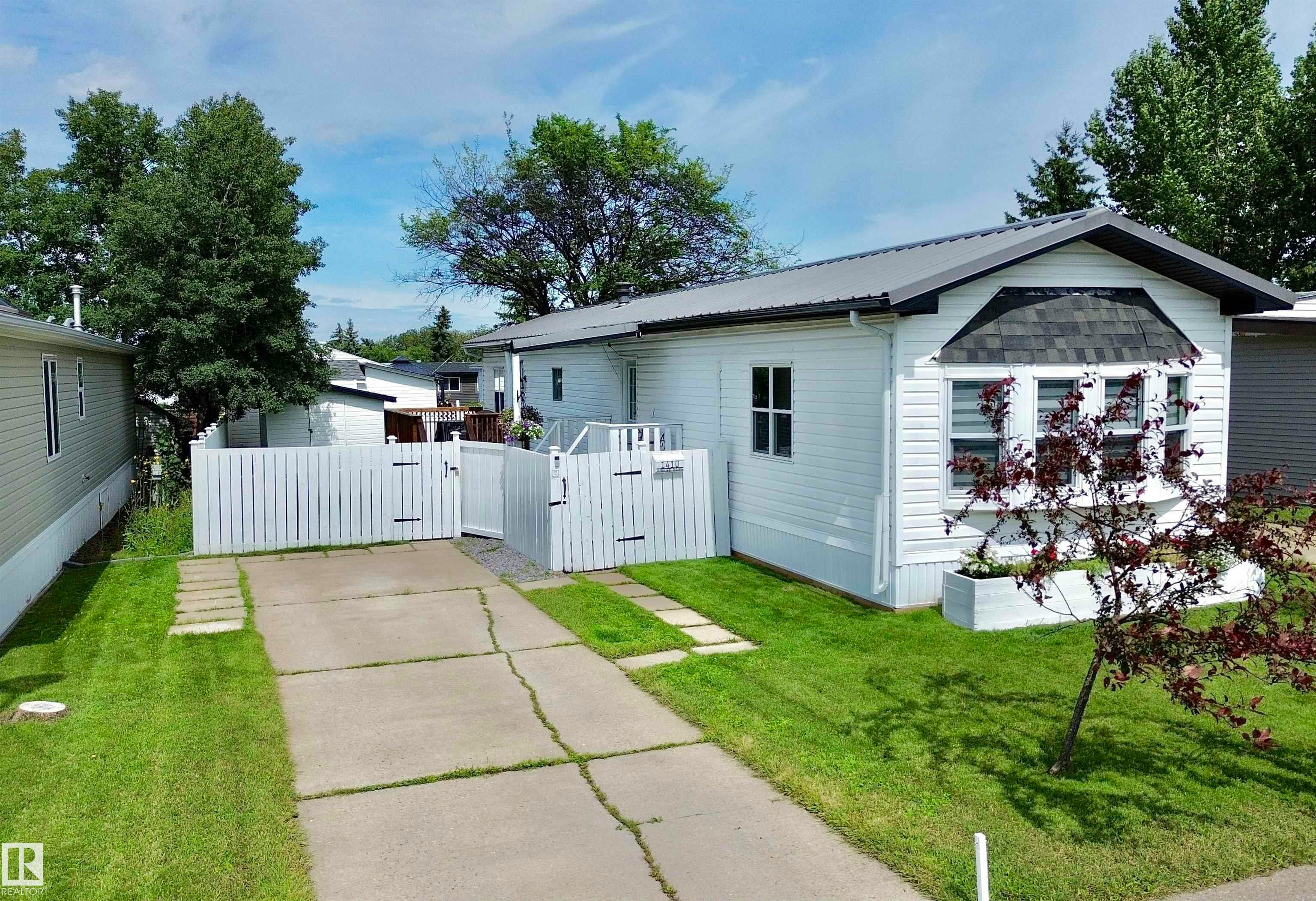 1410 Jubilee Drive, Rural Strathcona County, AB, T8H 1L7
