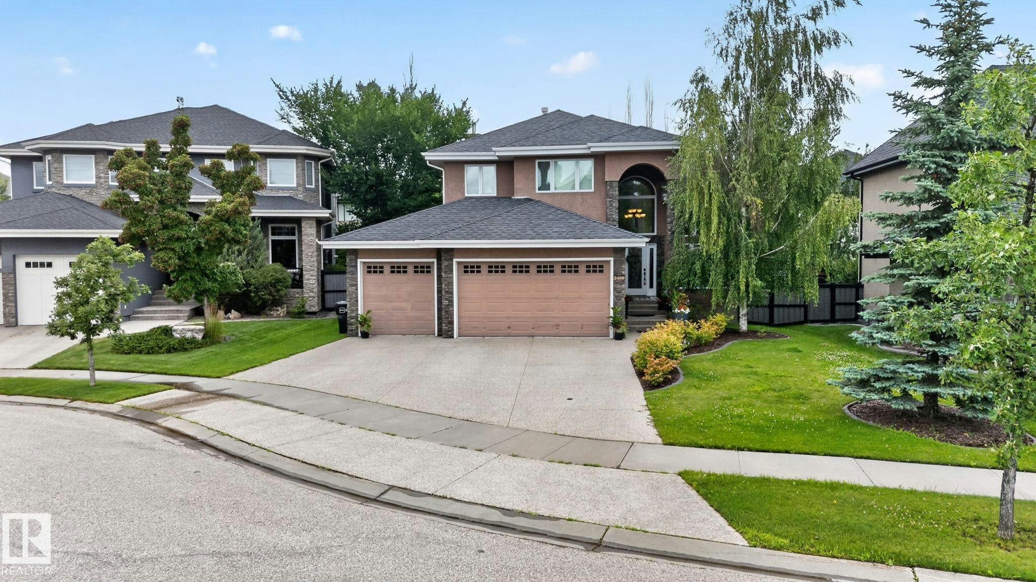 2489 Martell Crescent NW, Edmonton, AB, T6R 0M7
