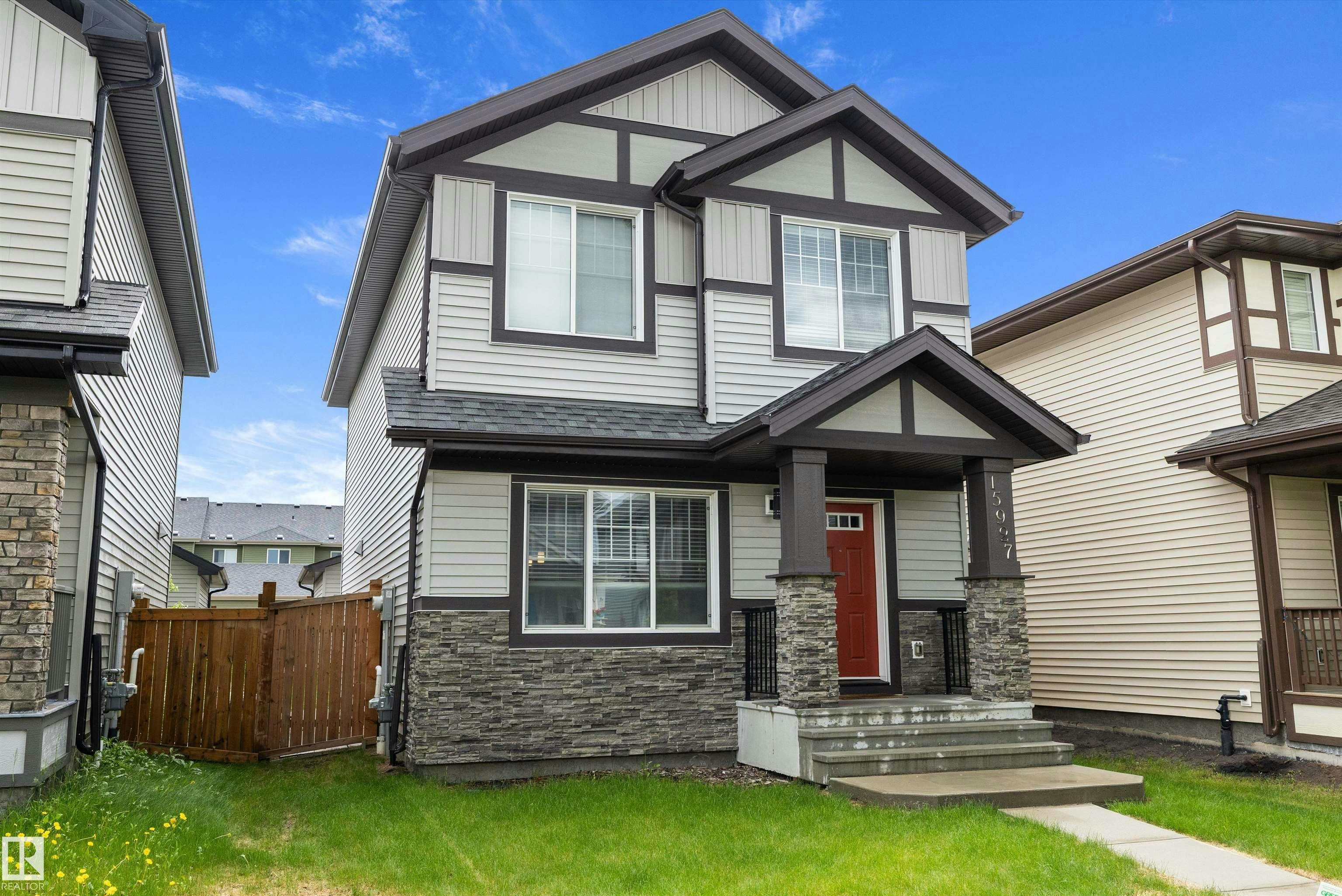 15927 13 Avenue, Edmonton, AB, T6W 3N6